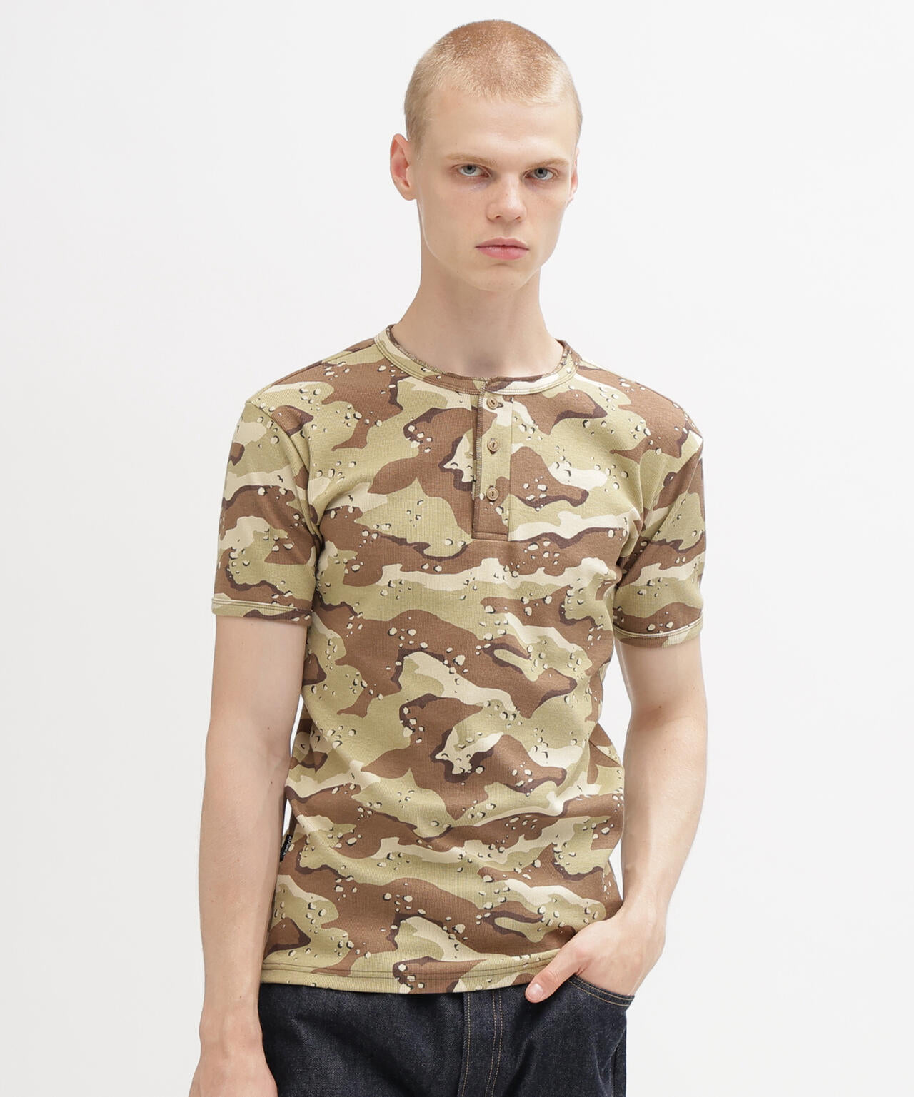 DAILY/デイリー》RIB S/S HENLEY NECK T-SHIRT ”CAMOUFLAGE” | AVIREX