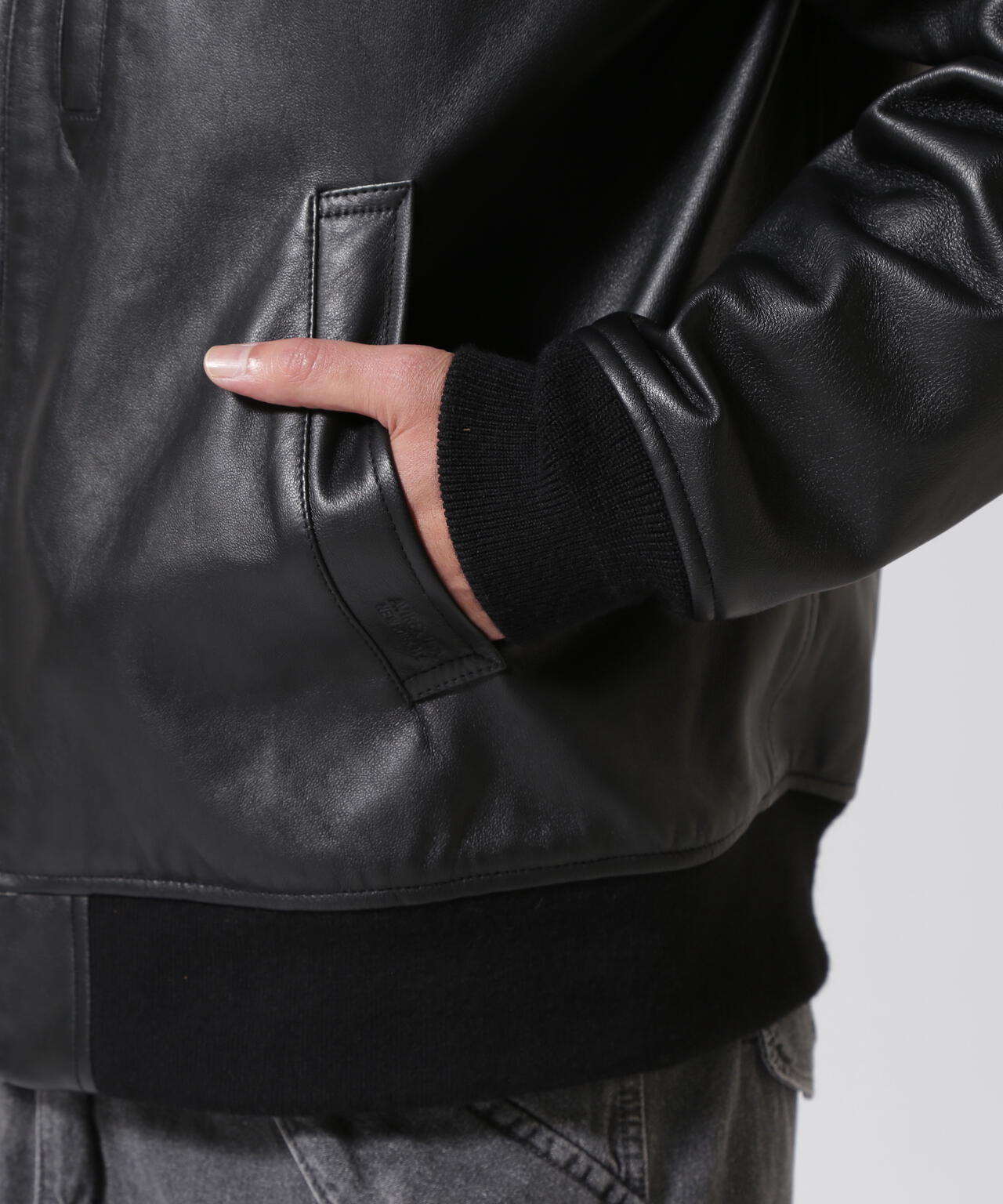 STAND LEATHER MA-1 MOD JACKET / スタンド レザー MA-1 | AVIREX