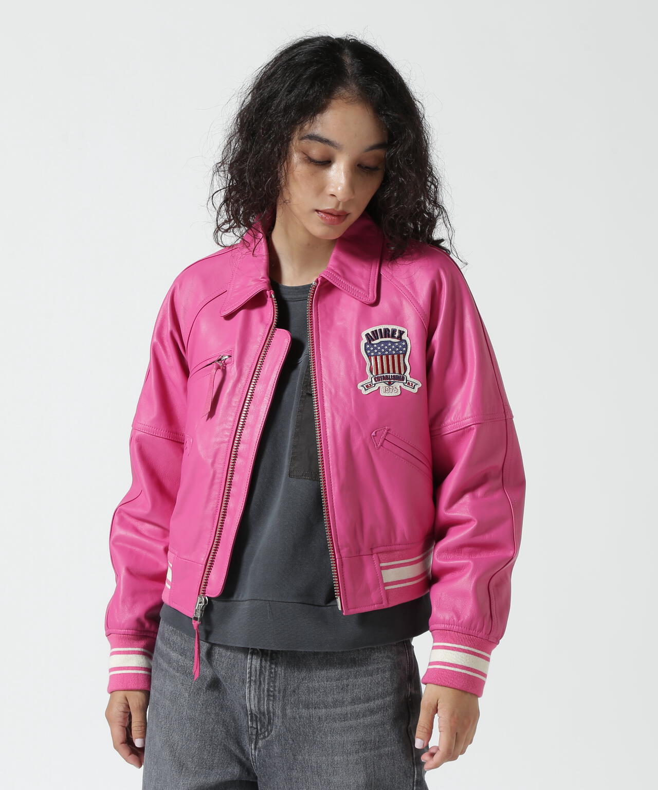 WOMAN/直営店限定》LIGHT SIGNATURE VARSITY JACKET | AVIREX