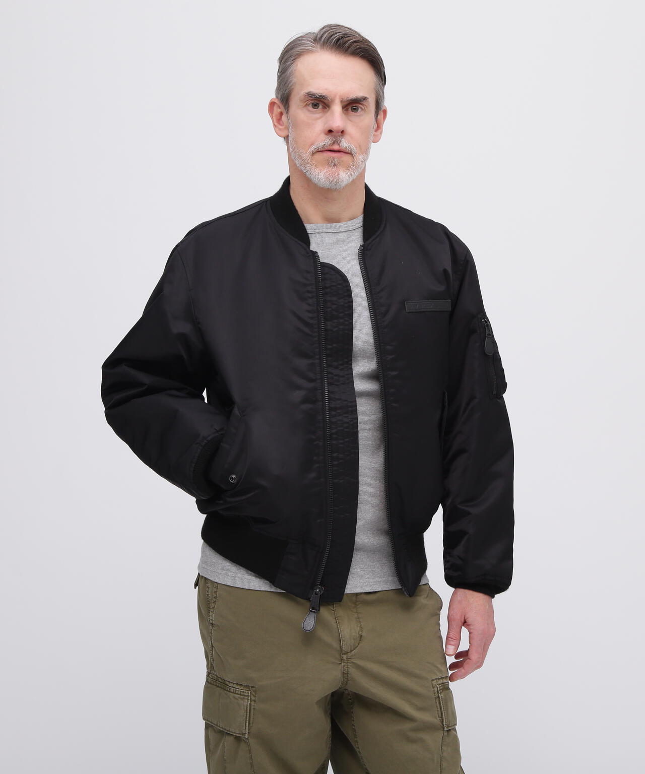 50th Anniversary》MA-1 SIGNATURE BIG LOGO / MA-1