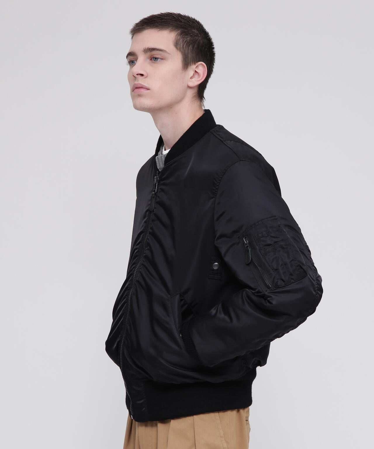 VINTAGE LINE》MA-1 MODIFIED COLOR | AVIREX（アヴィレックス