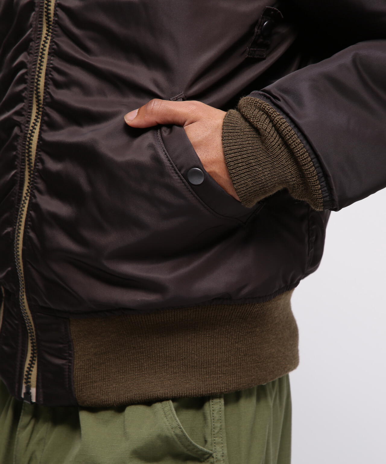 《VINTAGE LINE》MA-1 MODIFIED COLOR