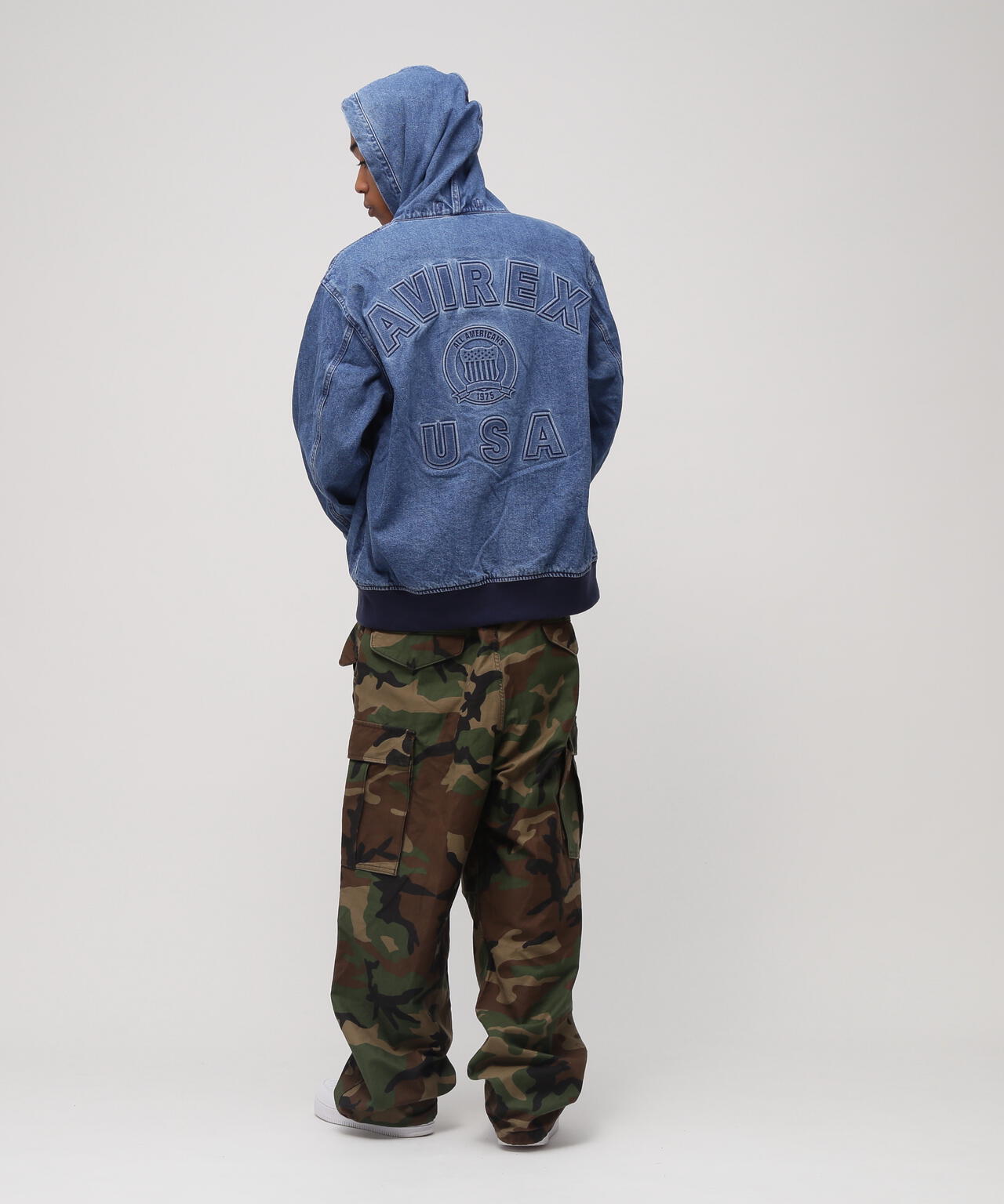 《直営店限定》DENIM SIGNATURE LOGO PARKA / デニム シグネチャーロゴ パーカー