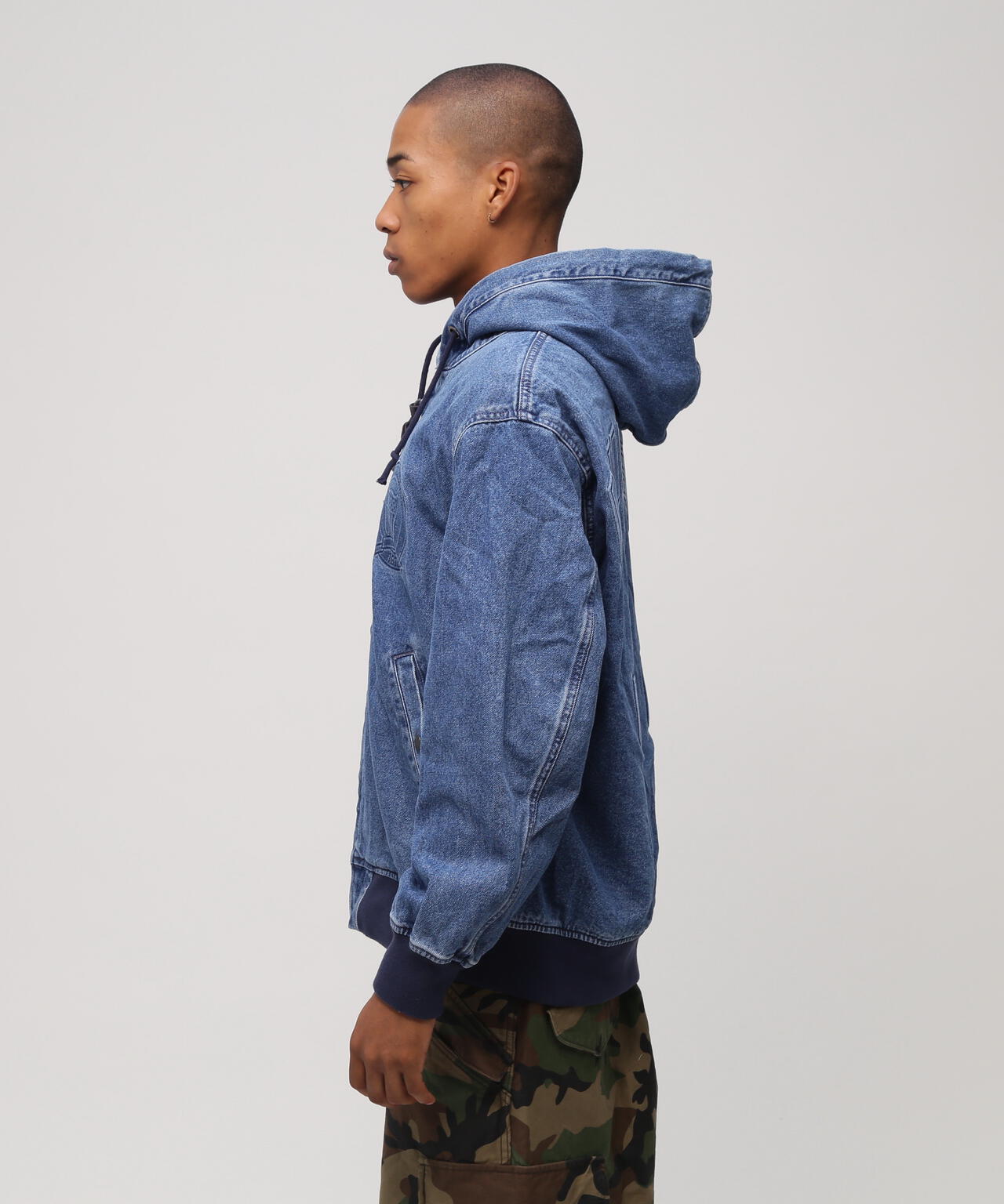 《直営店限定》DENIM SIGNATURE LOGO PARKA / デニム シグネチャーロゴ パーカー
