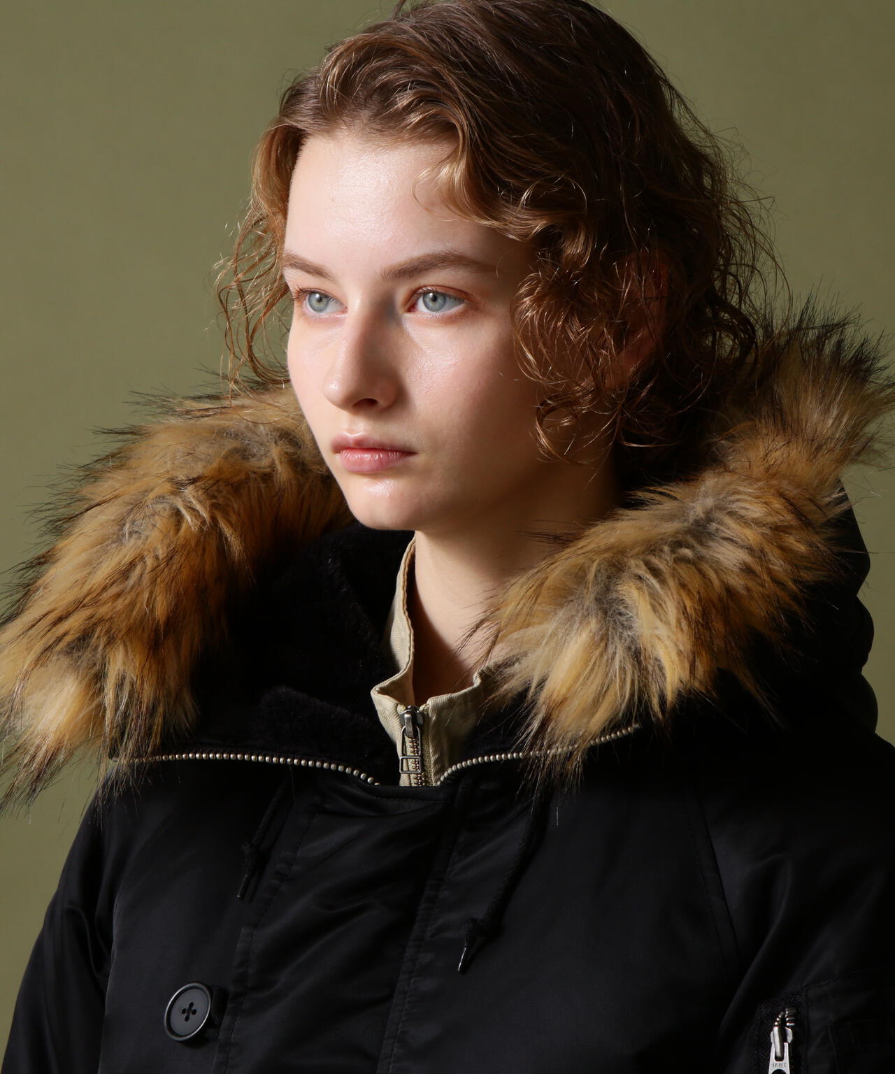 《WOMAN》N-2B COMMERCIAL