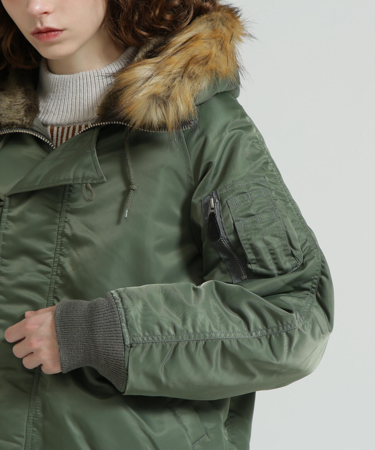 《WOMAN》N-2B COMMERCIAL