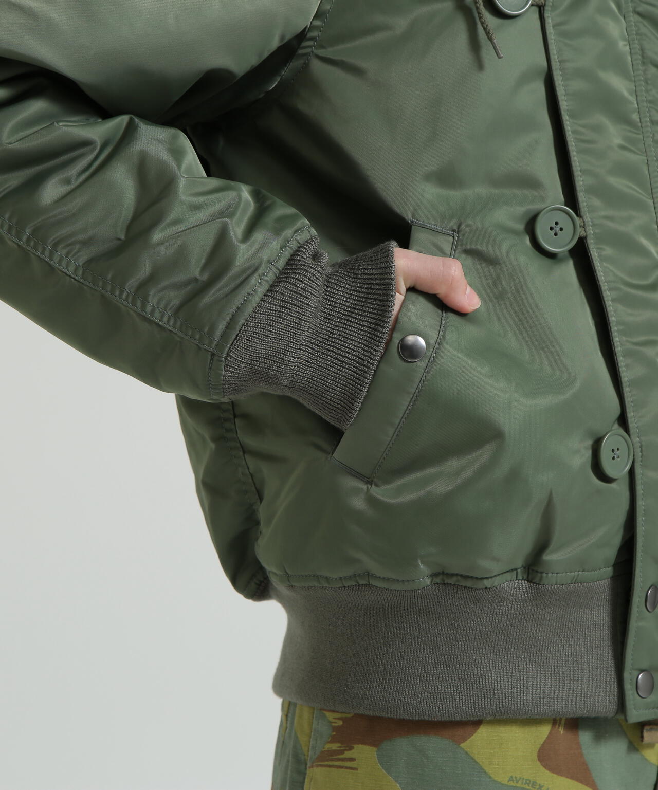 《WOMAN》N-2B COMMERCIAL