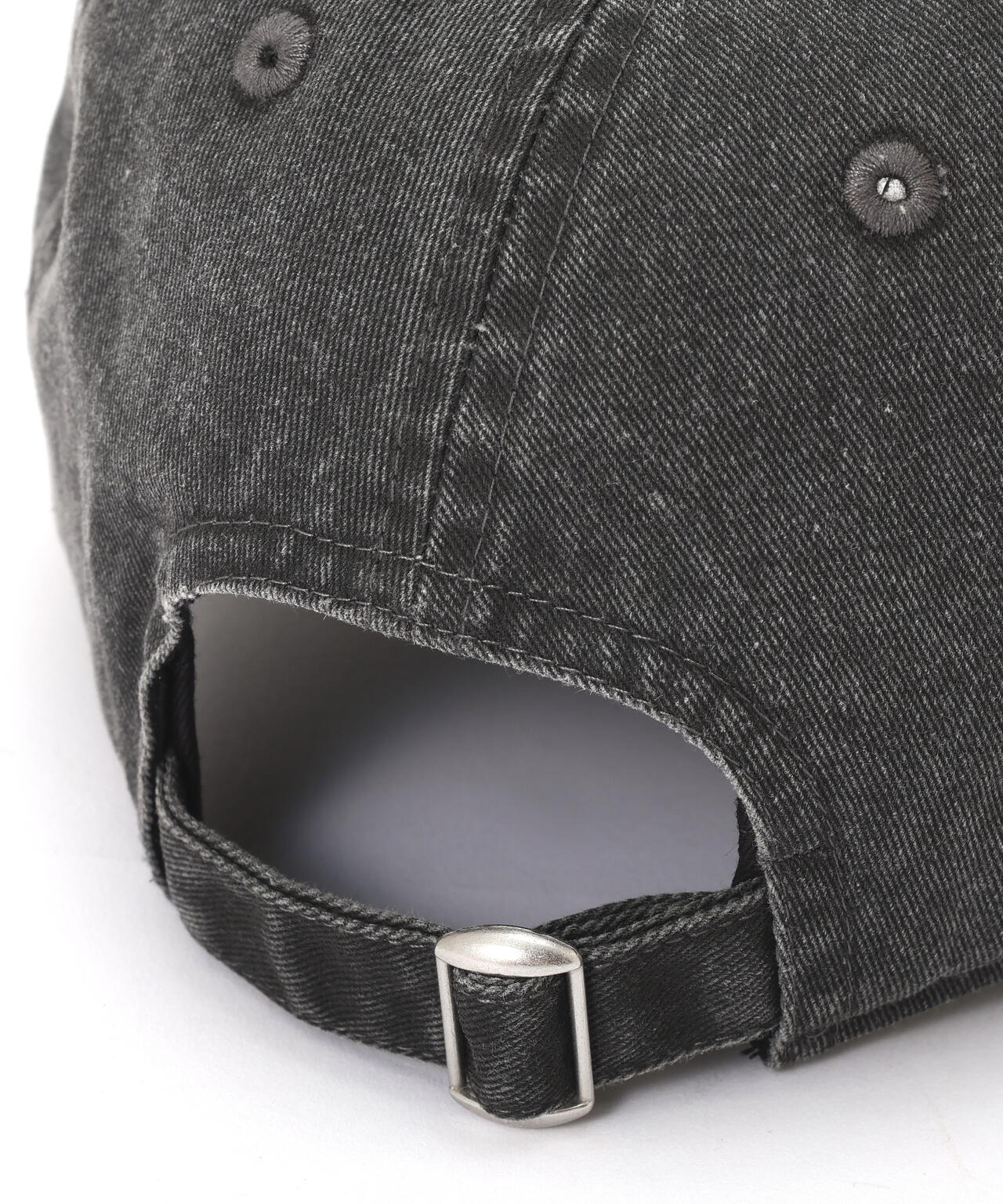 《AVIREX × NEWERA》 50th EAGLE CAP 9TWENTY