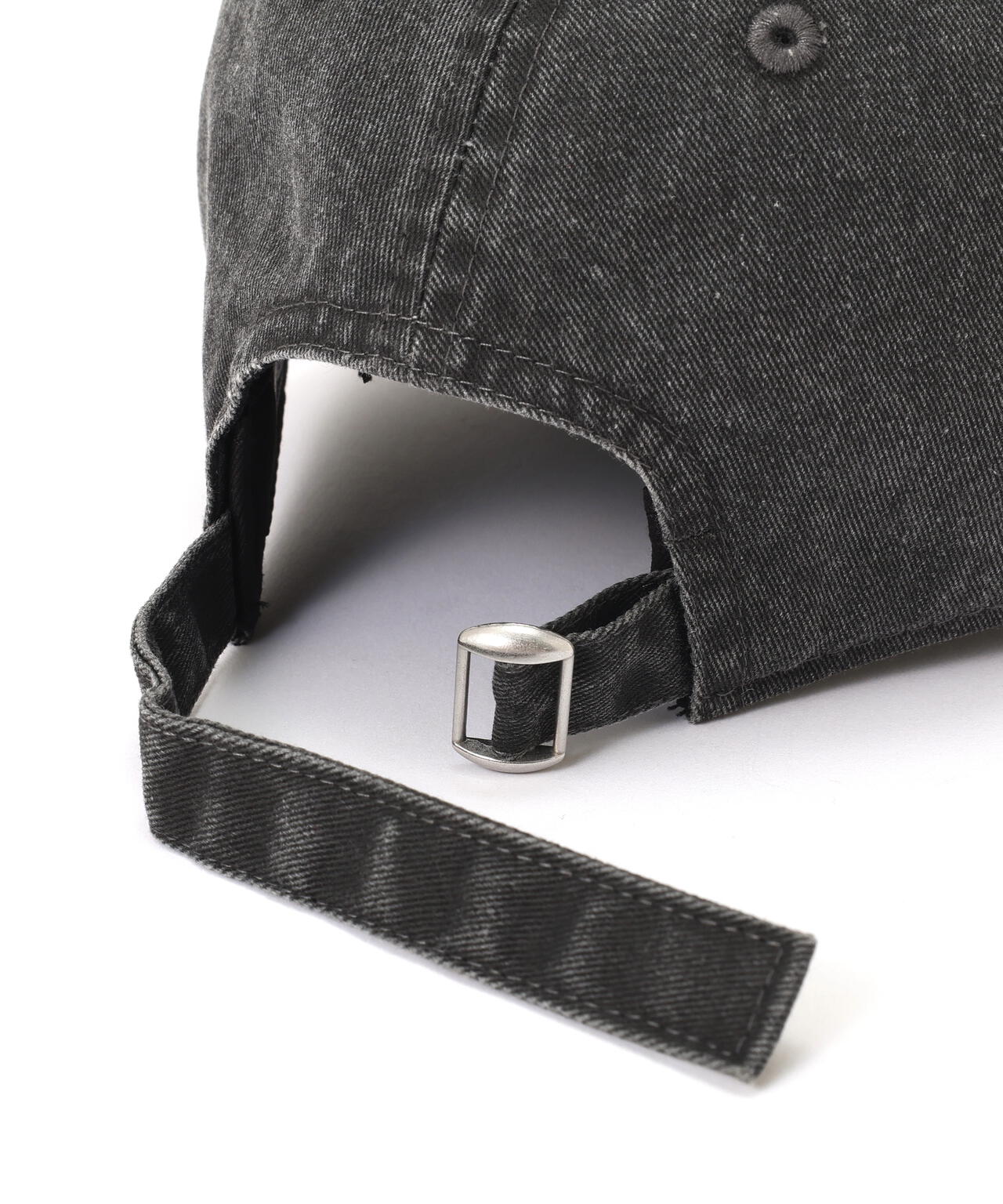 《AVIREX × NEWERA》 50th EAGLE CAP 9TWENTY