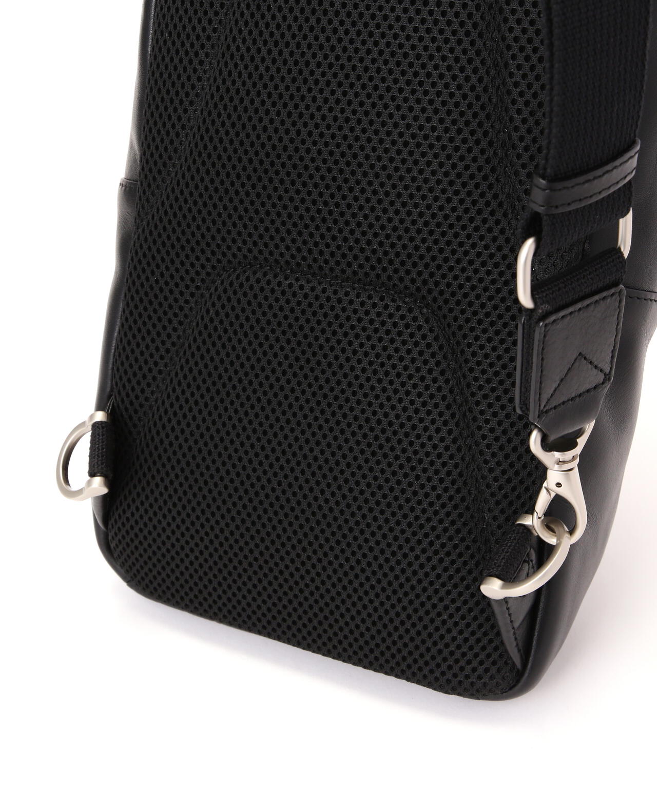 24時間以内発送 完売品 美品 黒色 19ss Shoulder Bag VARSITY LEATHER ONE SHOULDER BAG / AVX5629 | AVIREX