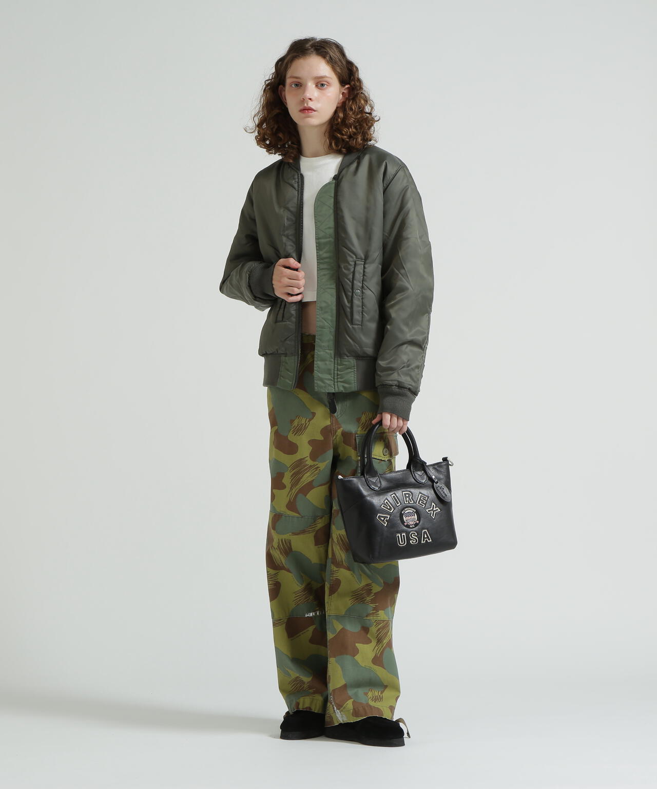 《直営店限定》VARSITY LEATHER MINI TOTE BAG / AVX5626