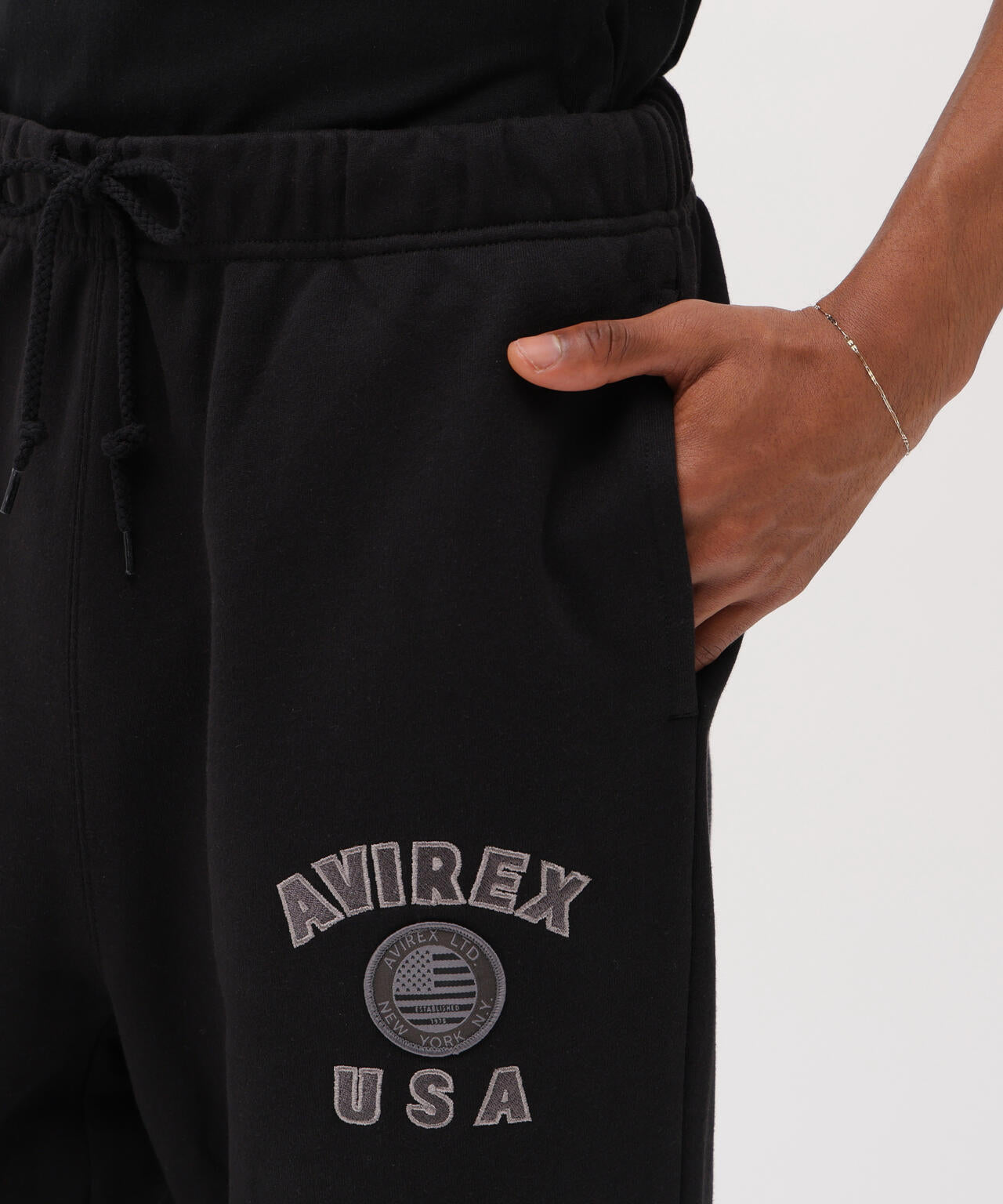 直営店限定》VARSITY FLAG SWEAT PANTS | AVIREX（アヴィレックス