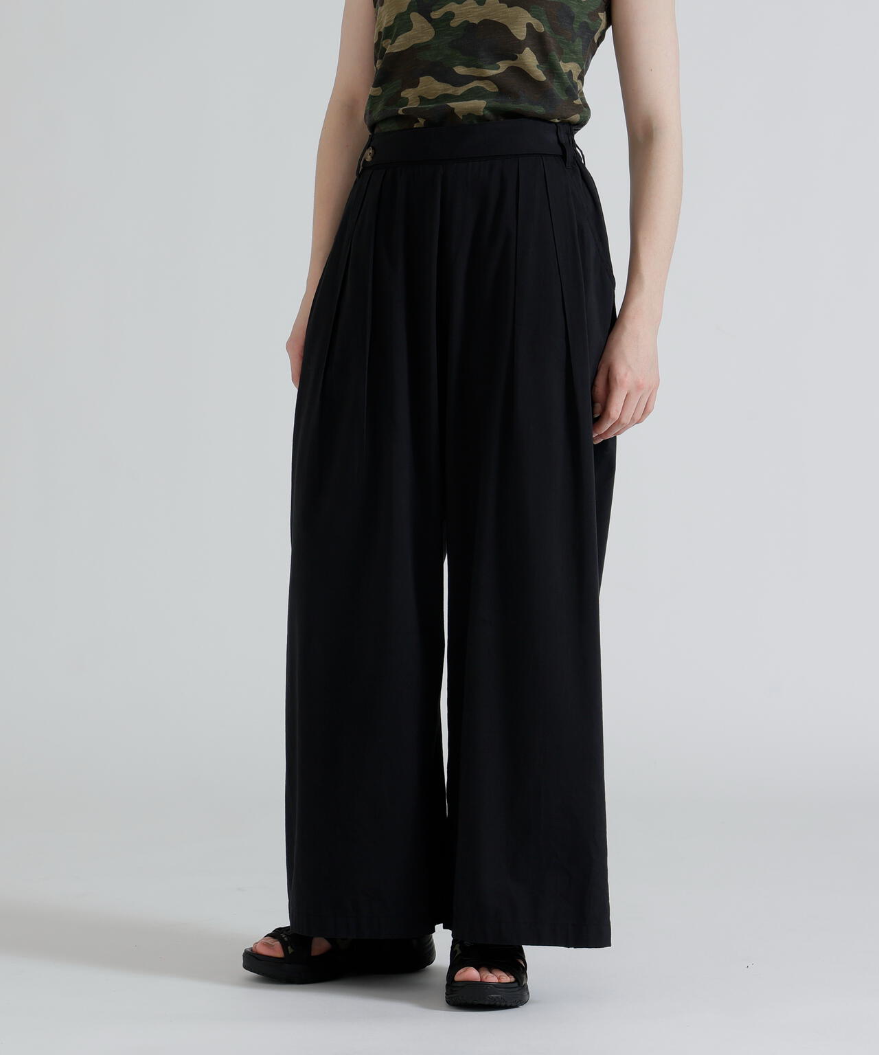 DESIGN BELT TUCK DETAIL PANTS | AVIREX（アヴィレックス） ｜【公式