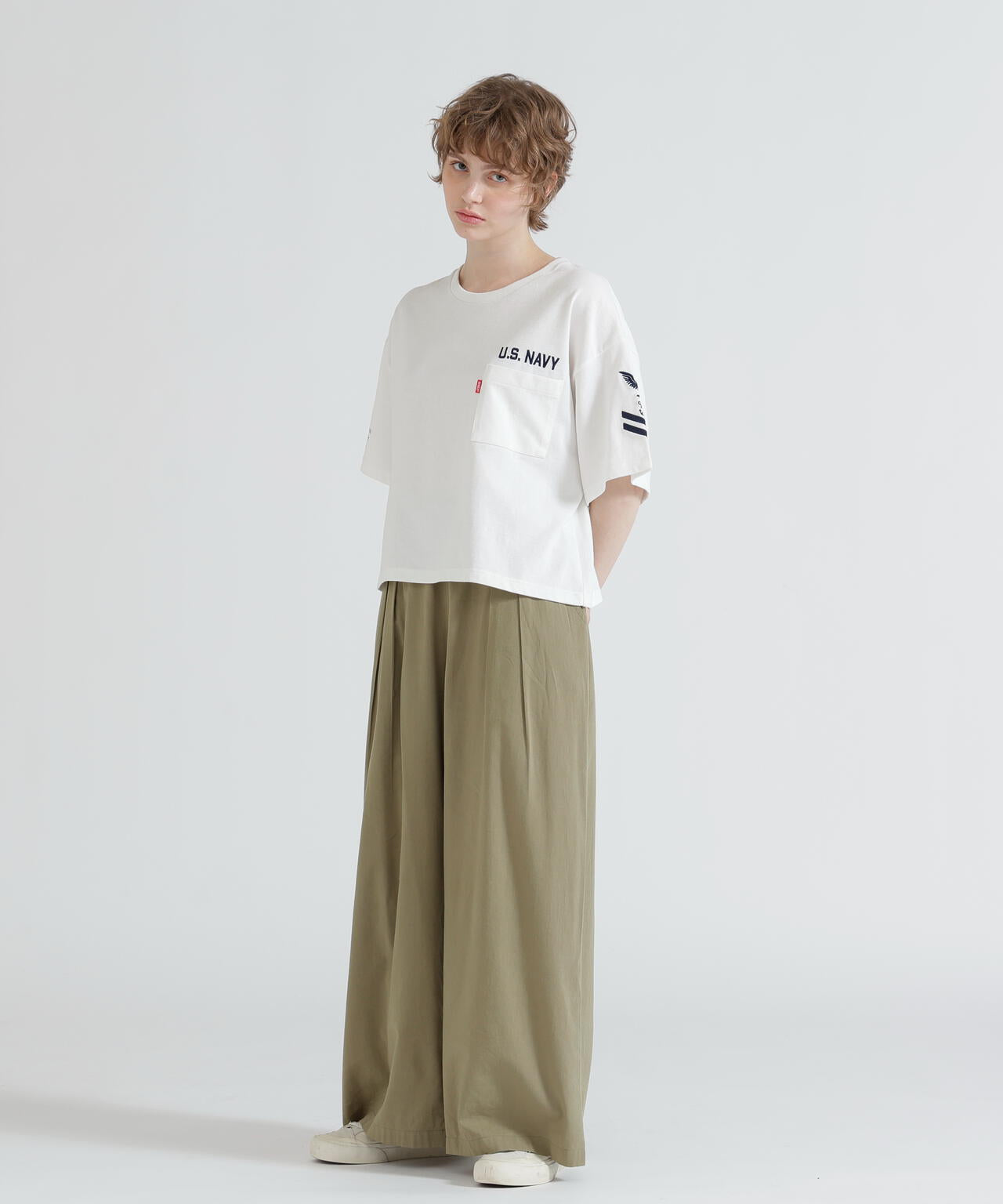 DESIGN BELT TUCK DETAIL PANTS