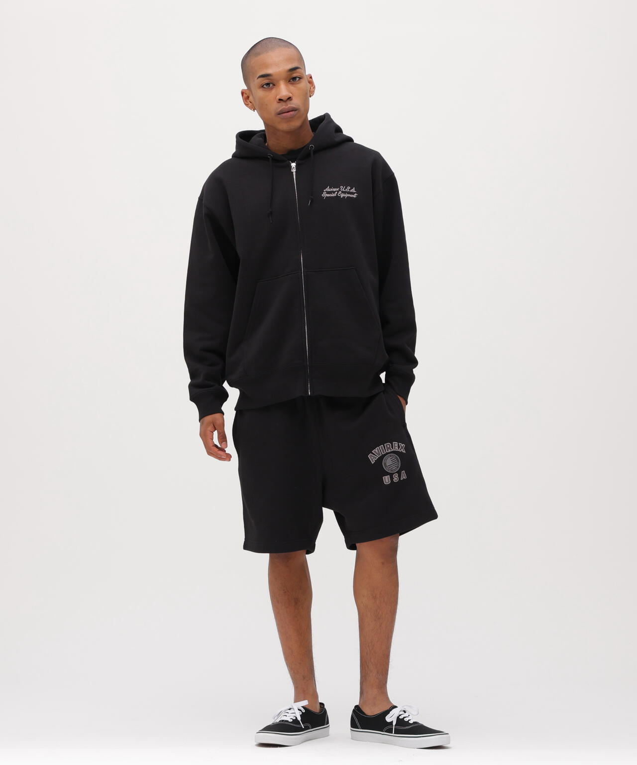 直営店限定》VARSITY FLAG SWEAT SHORTS | AVIREX（アヴィレックス