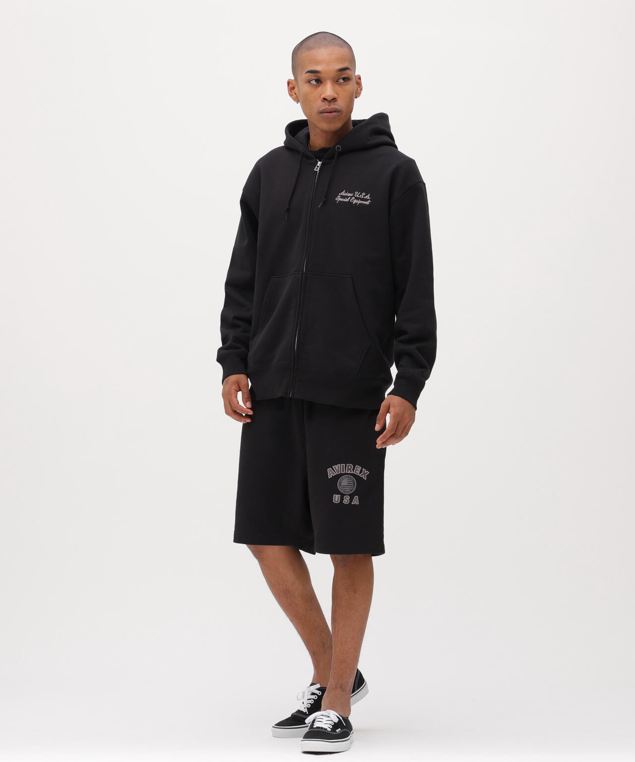 直営店限定》VARSITY FLAG SWEAT SHORTS | AVIREX（アヴィレックス