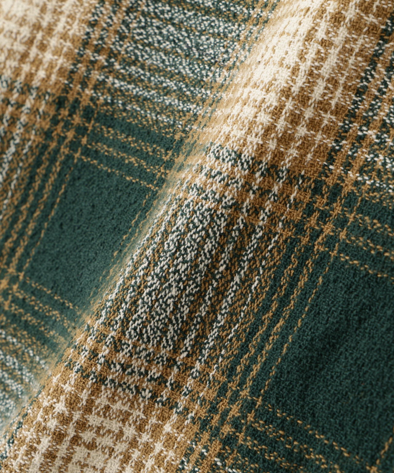 《A.A.R.C》OMBRE CHECK EMB SHIRT