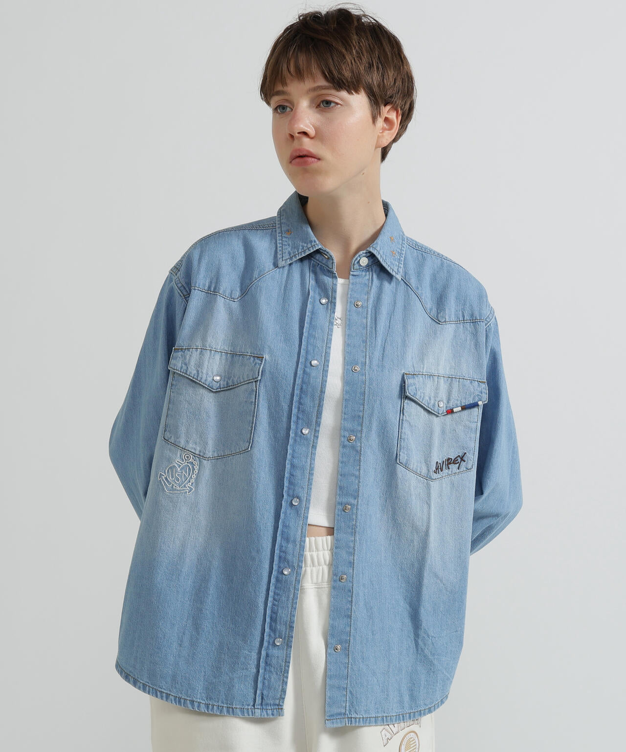 WOMAN》DENIM SHIRT WITH GRAFFITI PRINT | AVIREX（アヴィレックス