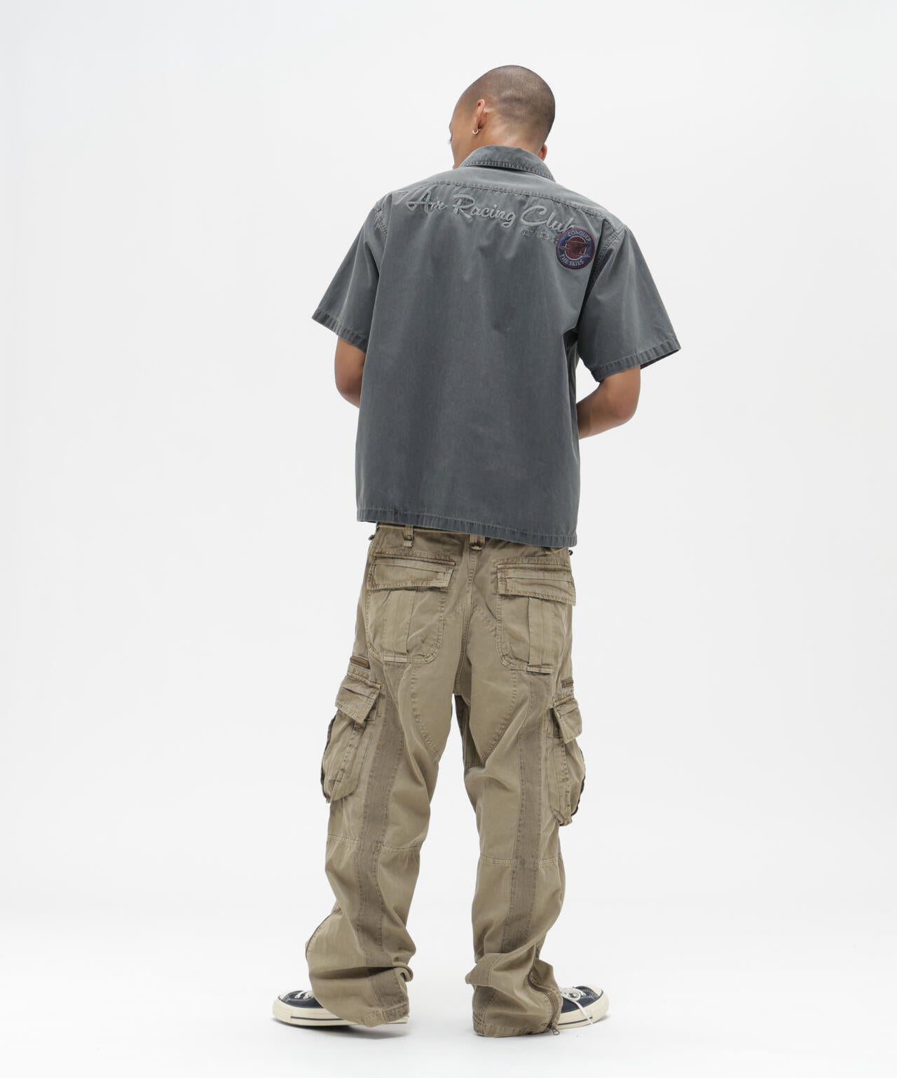 H:178cm C:90cm W:68cm H:94cm 着用サイズ：L