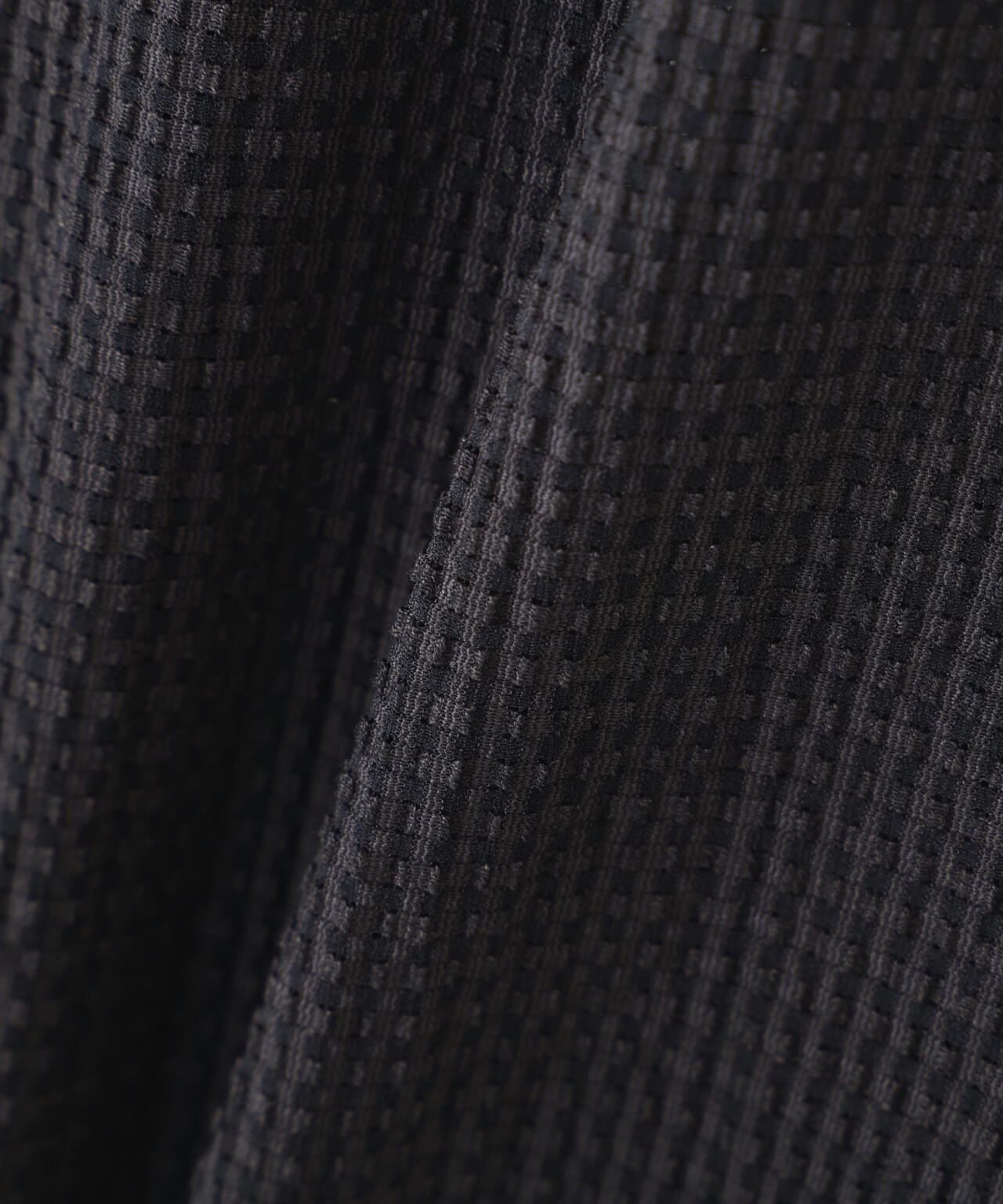 《直営店限定》３D DOT SHIRT