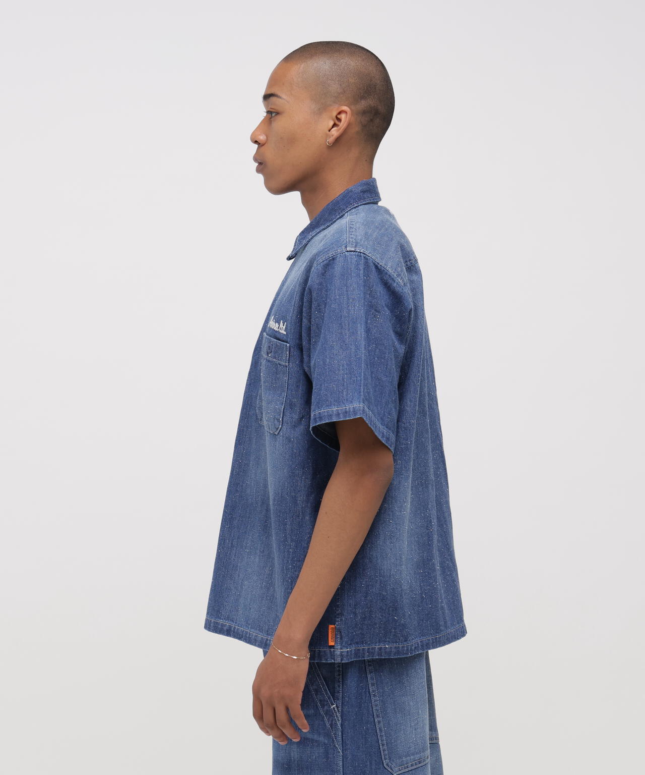 AVIREX × UNIVERSAL OVERALL》NAVY POSTAL HALF ZIP SHIRT | AVIREX