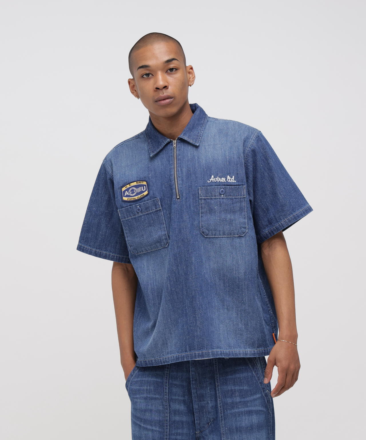 AVIREX × UNIVERSAL OVERALL》NAVY POSTAL HALF ZIP SHIRT | AVIREX