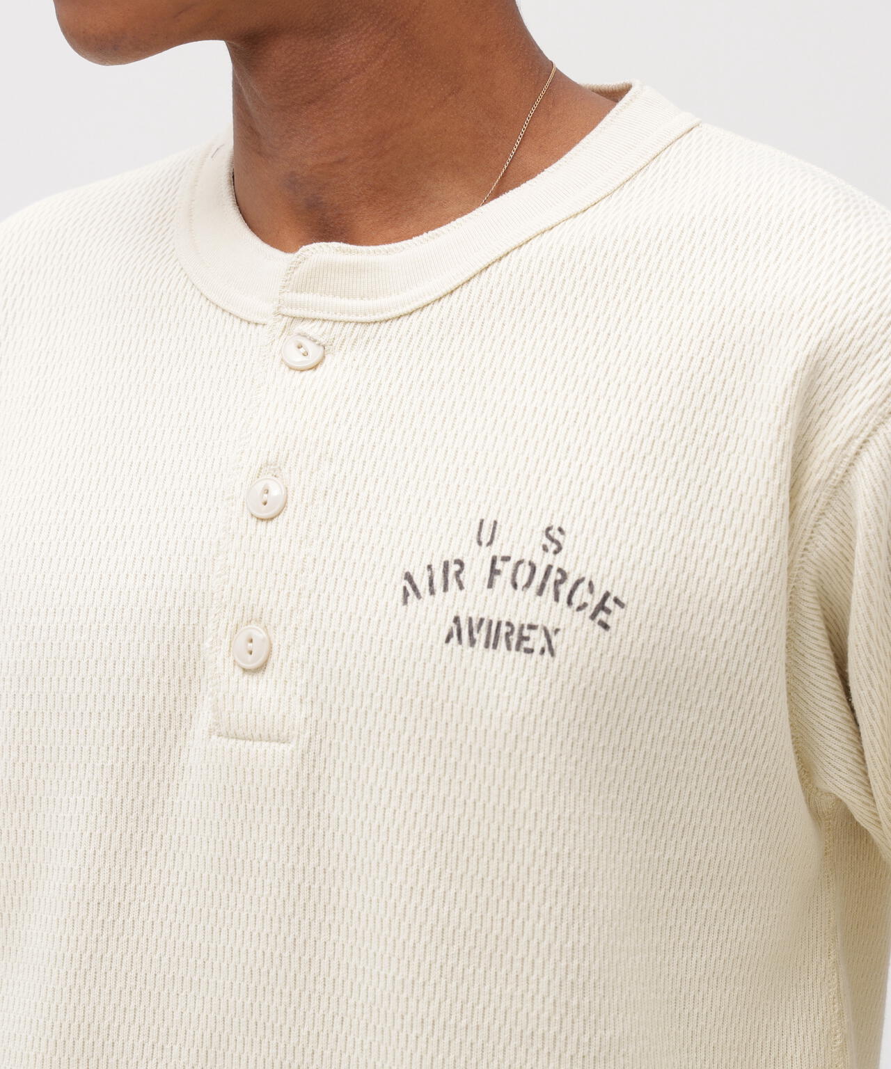 直営店限定》HONEYCOMB HENRY NECK L/S T-SHIRT | AVIREX