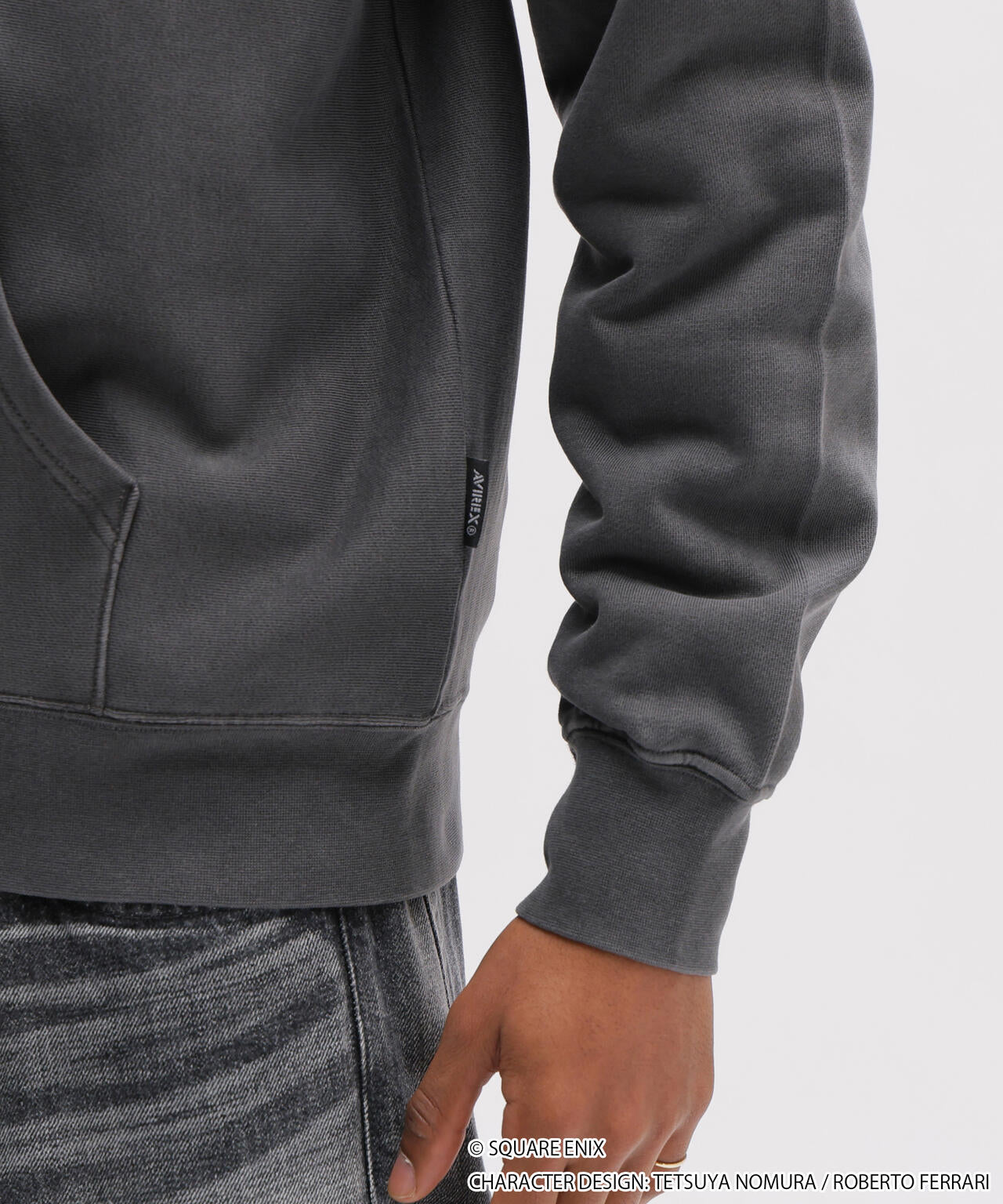 《AVIREX × FINAL FANTASY VII REMAKE》ZIP UP HOODIE ”CHOCOBO”