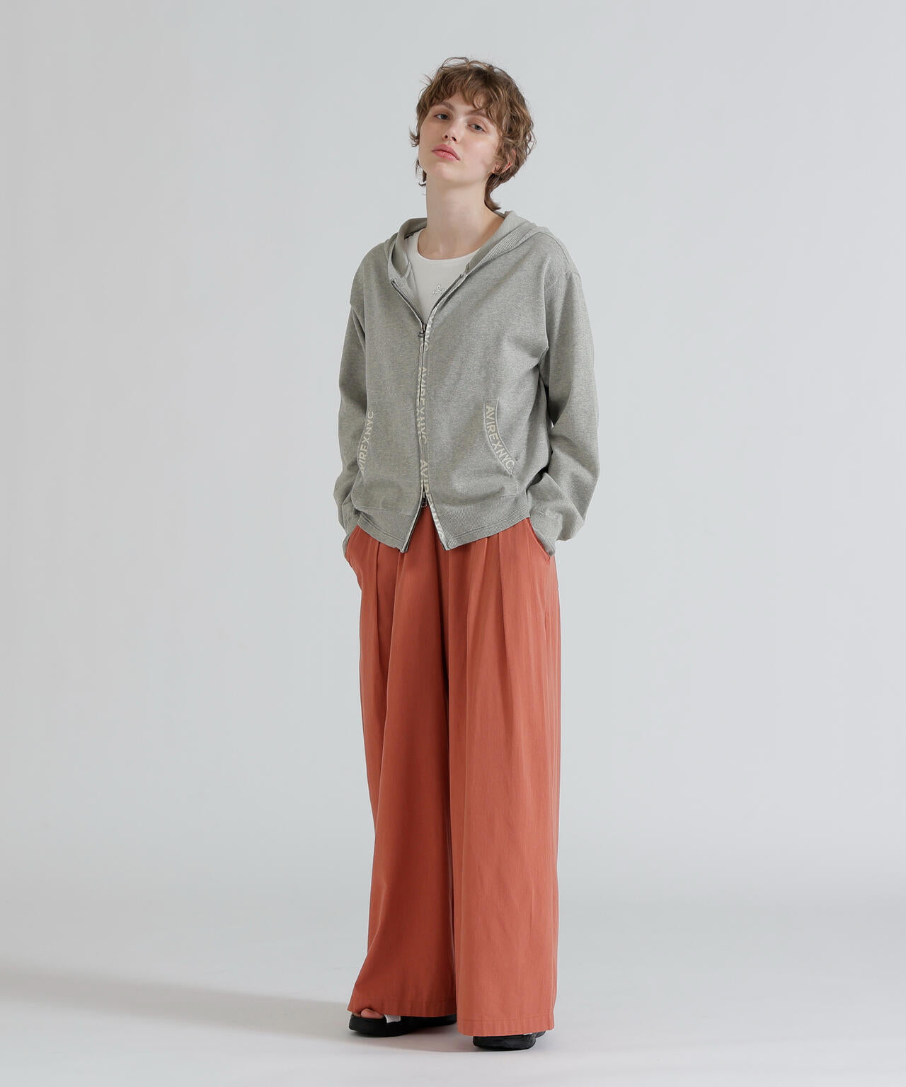《WOMAN》SWEAT LOOK KNIT HOODIE