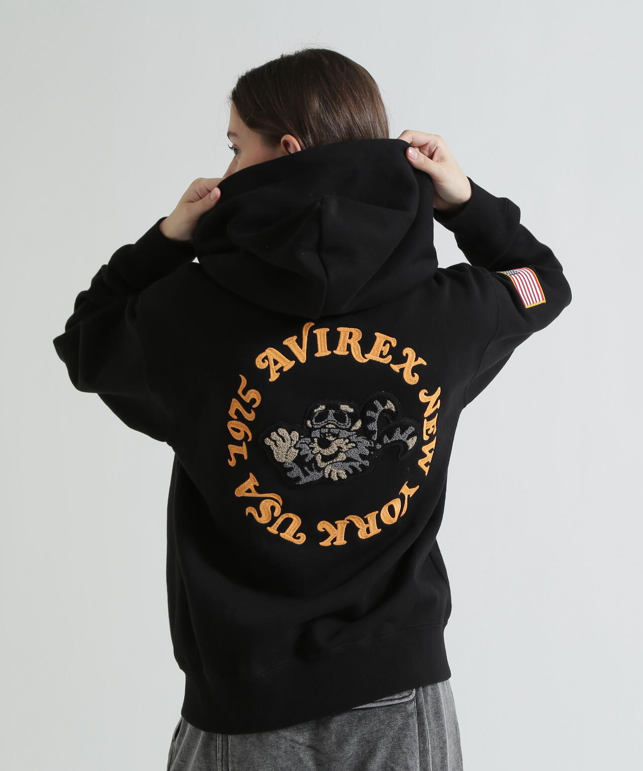 WOMAN》SAGARA CIRCLE LOGO TOMCAT ZIP PARKA | AVIREX