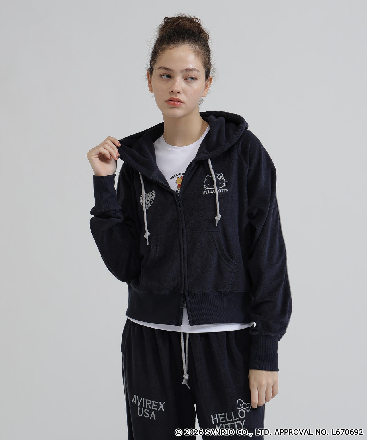 AVIREX×HELLO KITTY》PILE PARKA | AVIREX（アヴィレックス） ｜【公式
