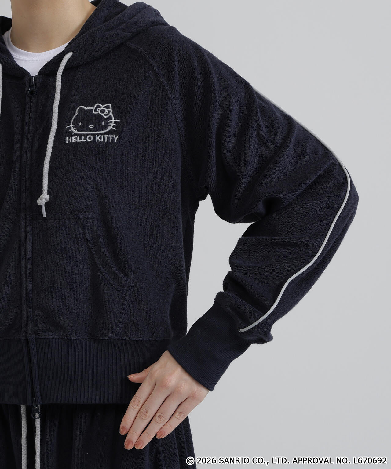 AVIREX×HELLO KITTY》PILE PARKA | AVIREX（アヴィレックス） ｜【公式