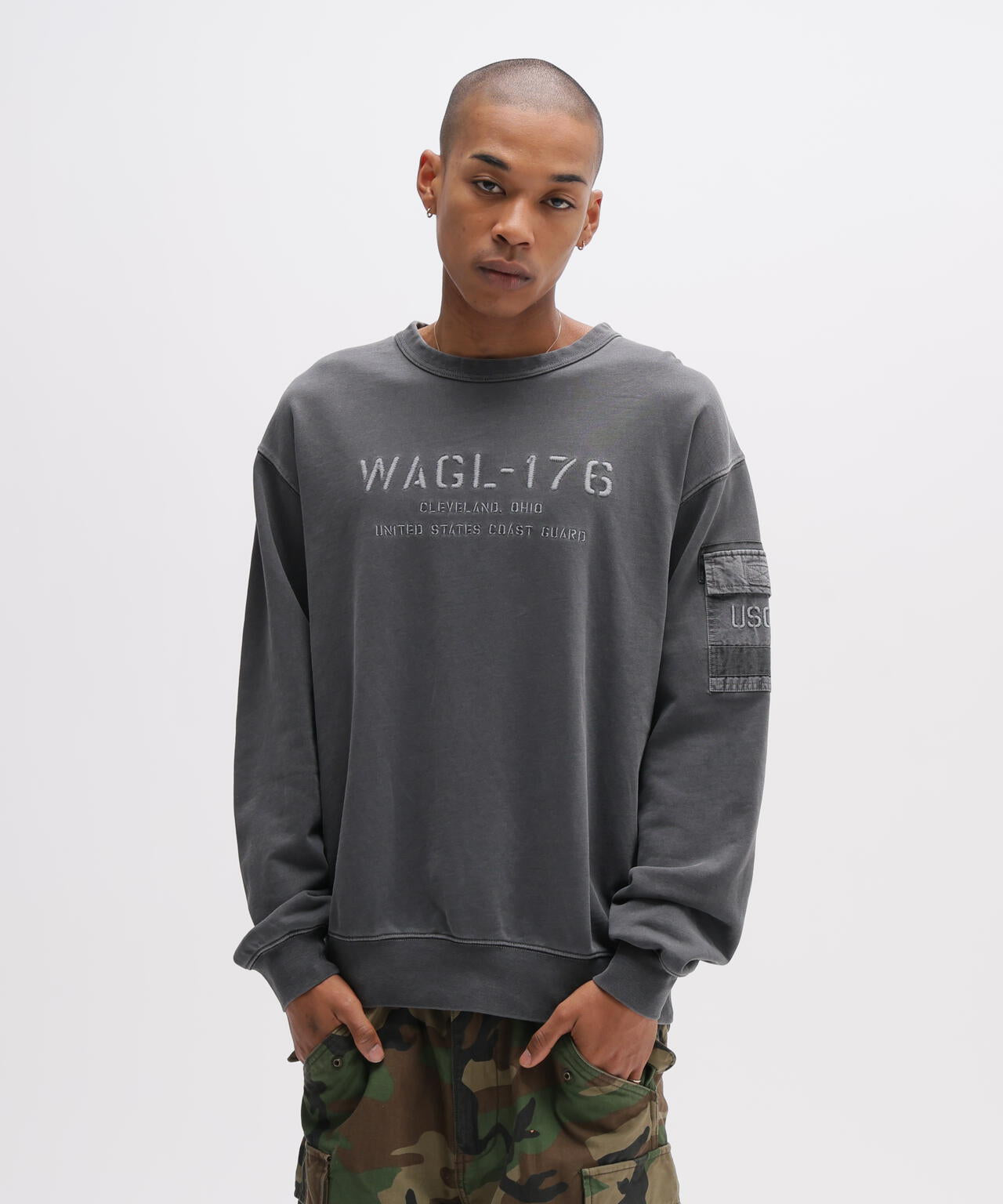 FADED MIL.POCKET CREWNECK SWEAT | AVIREX（アヴィレックス
