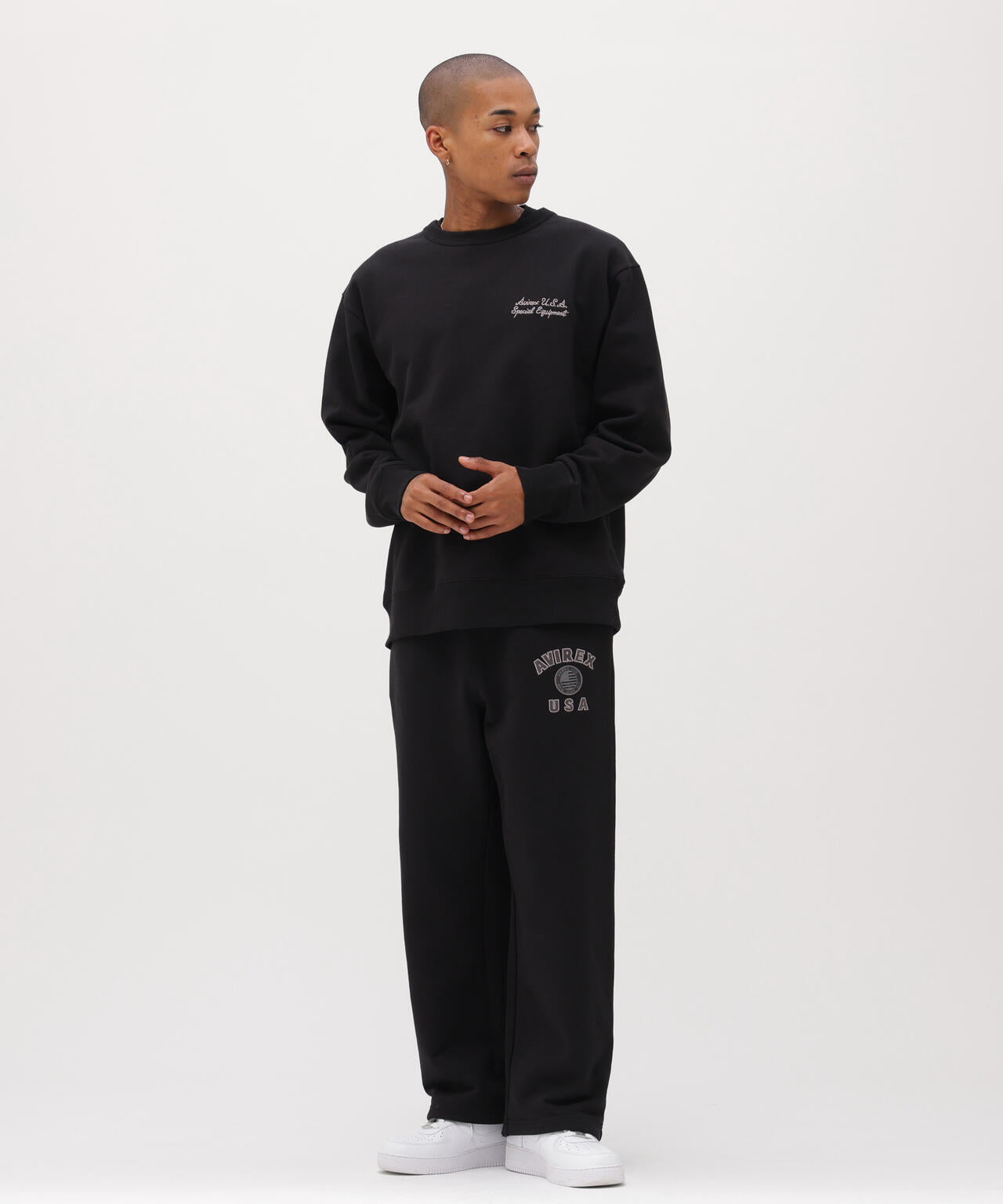 直営店限定》VARSITY FLAG CREW NECK SWEAT | AVIREX（アヴィレックス