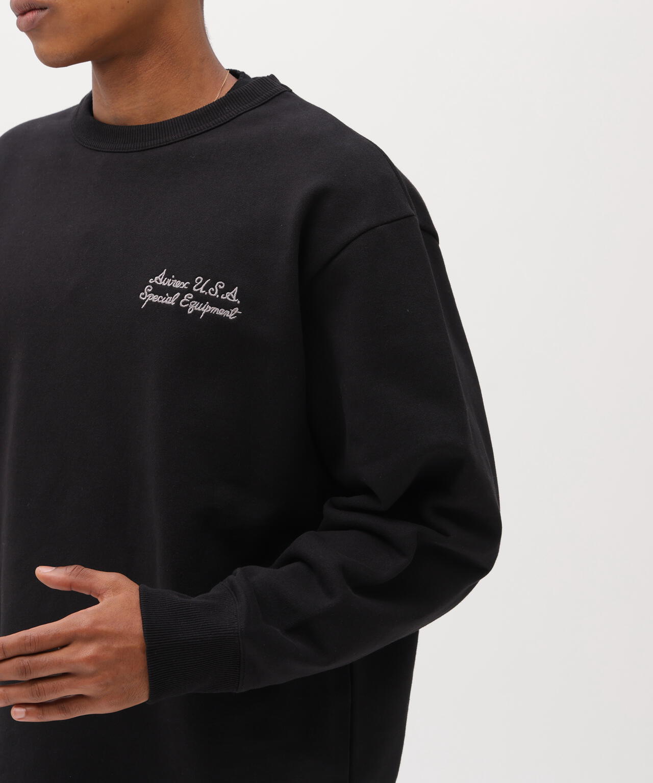 直営店限定》VARSITY FLAG CREW NECK SWEAT | AVIREX（アヴィレックス
