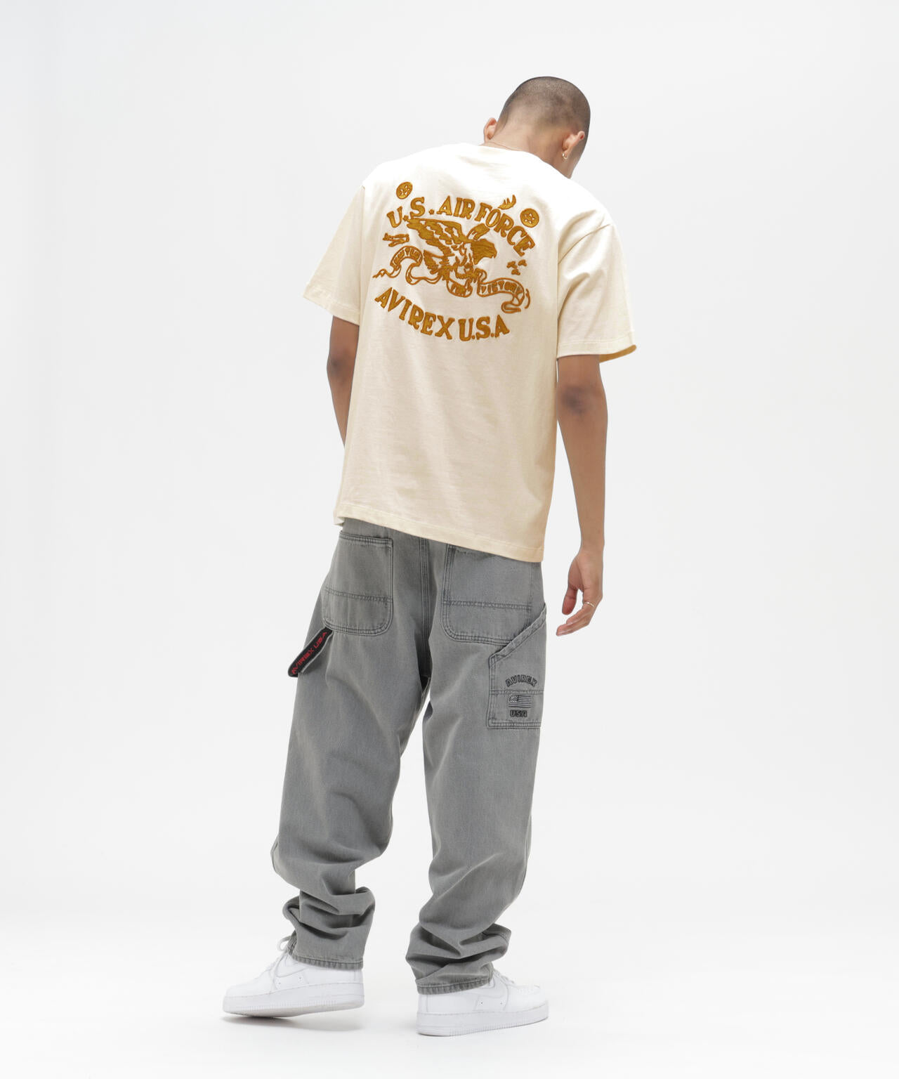 ワリコーキューピーMIX系服♡5人 CHAIN STITCH EMBROIDERY T-SHIRT | AVIREX（アヴィレックス