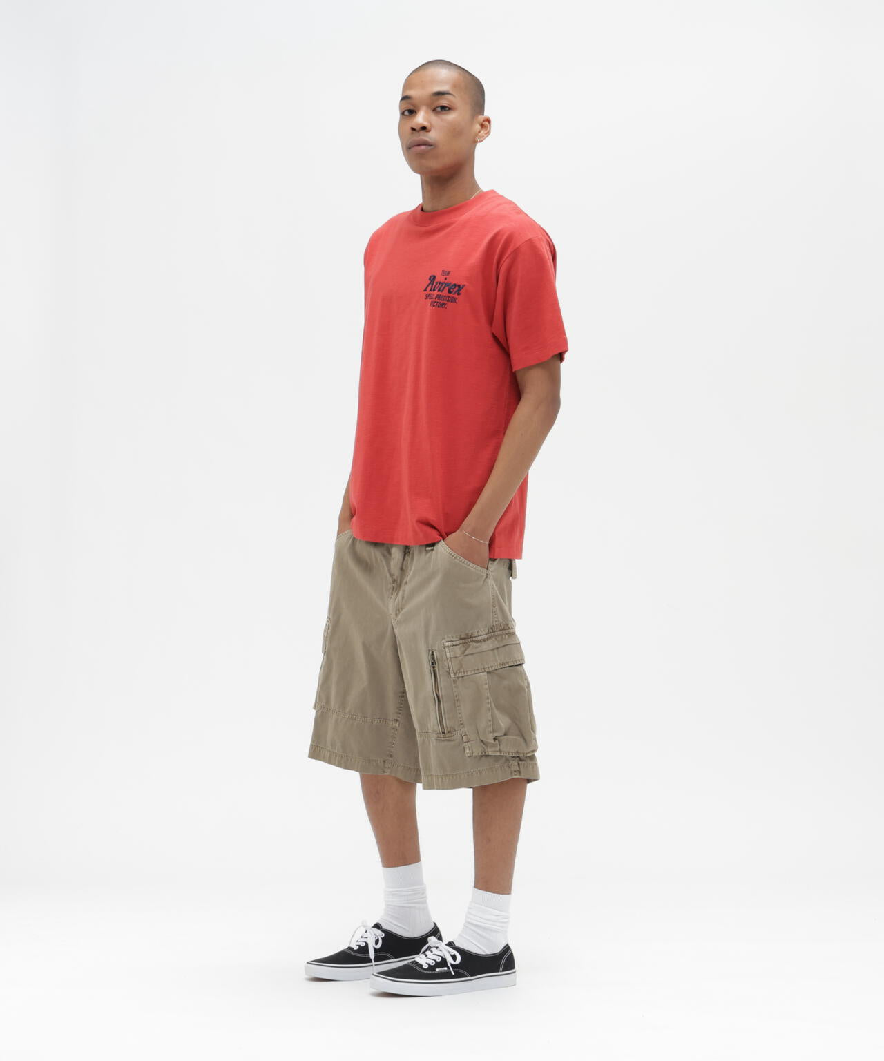 H:178cm C:90cm W:68cm H:94cm 着用サイズ：L