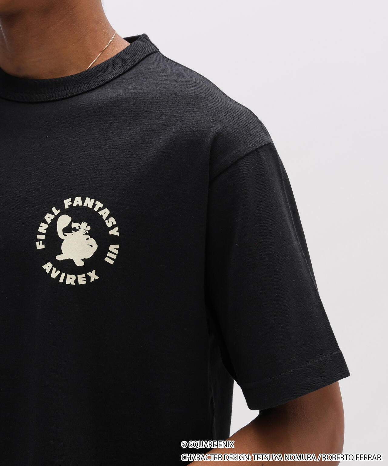AVIREX × FINAL FANTASY VII REMAKE》CREW NECK T-SHIRT