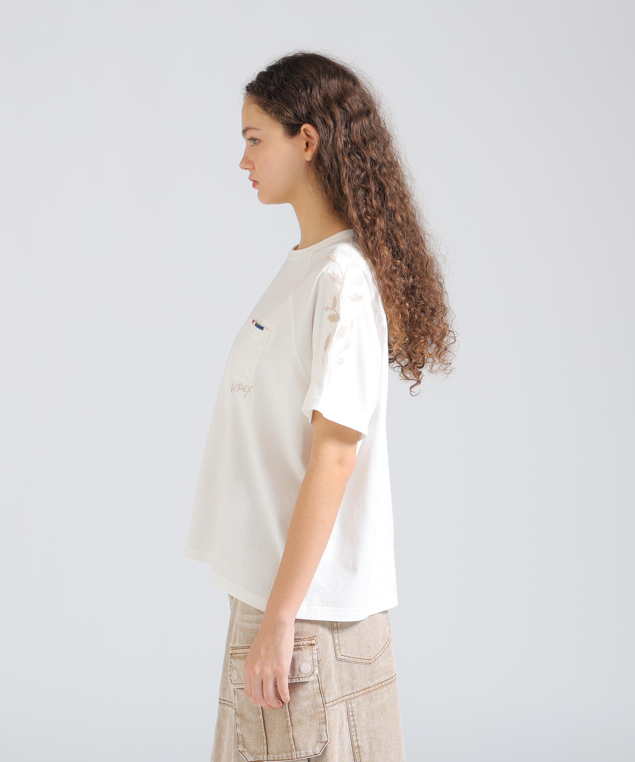 《直営店限定》HAND STITCHED STYLE T-SHIRT