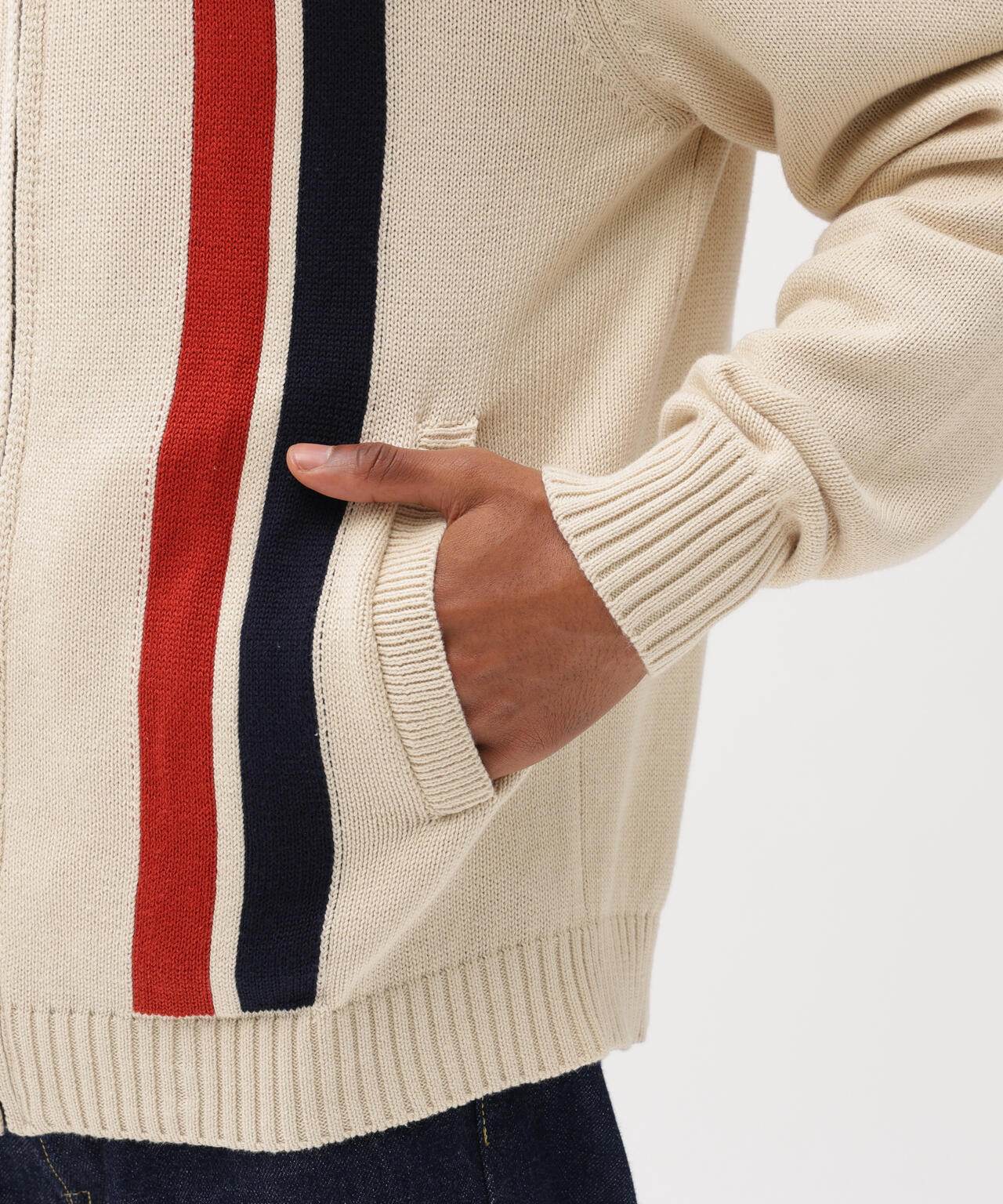 カズちん FILA ジップアップジャケット レッド/アイボリー A.A.R.C》COTTON ZIP UP KNIT | AVIREX（アヴィレックス） ｜【公式
