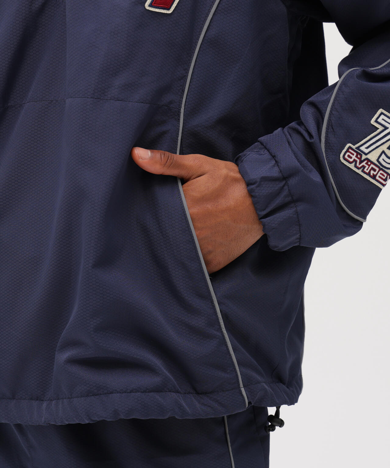 希少 鬼フェード AVIREX ボンテージ アノラック グレー テック 直営店限定》”GOALERS” ANORAK | AVIREX（アヴィレックス） ｜【公式