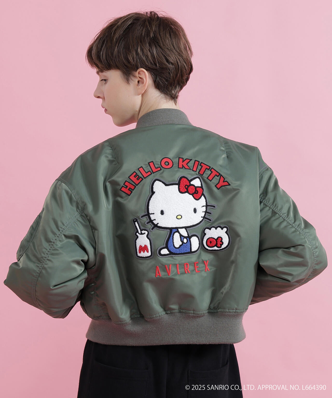《AVIREX×HELLO KITTY》MA-1