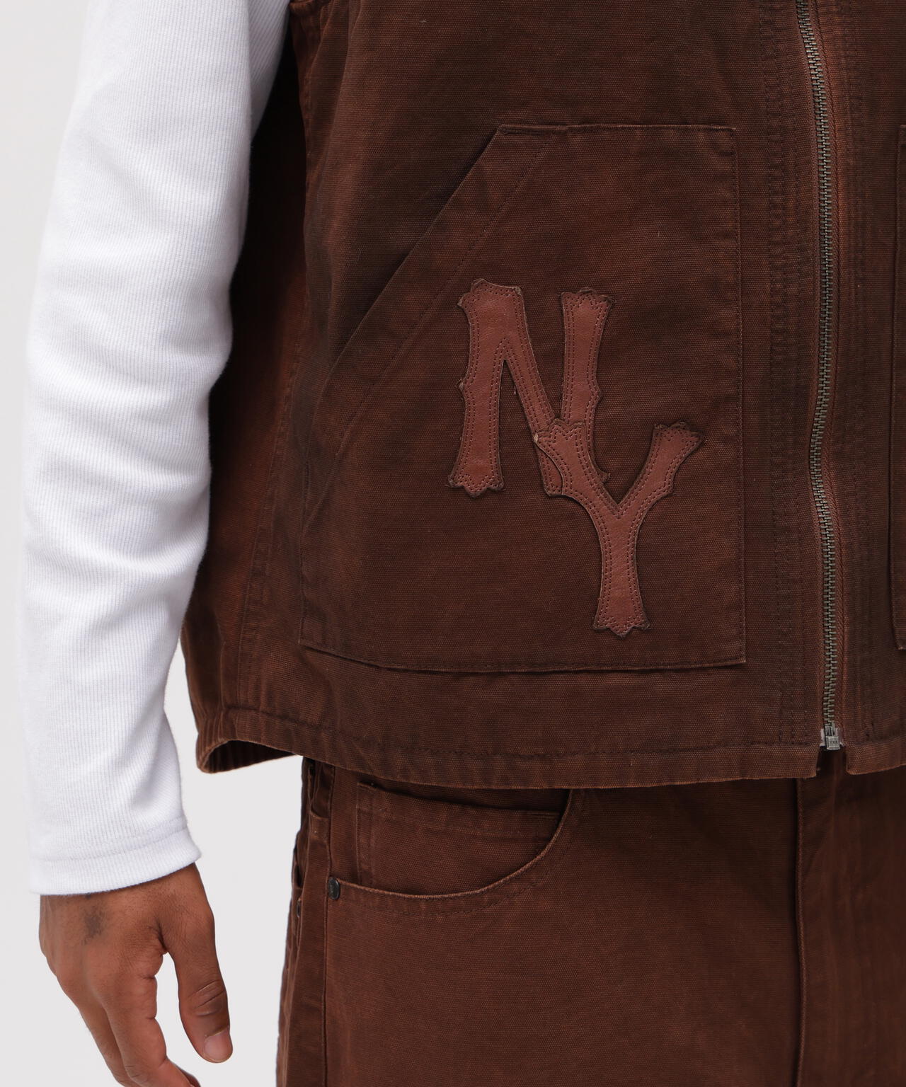 LEATHER PATCH DUCK VEST