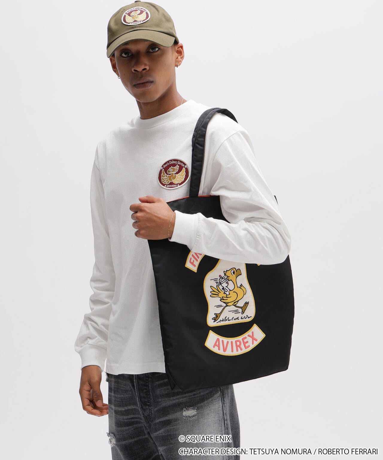 コ*ー様 AVIREX ファイナルファンタジーⅦ コラボバッグ AVIREX × FINAL FANTASY VII REMAKE》FLIGHT NYLON TOTE BAG CHOCOBO