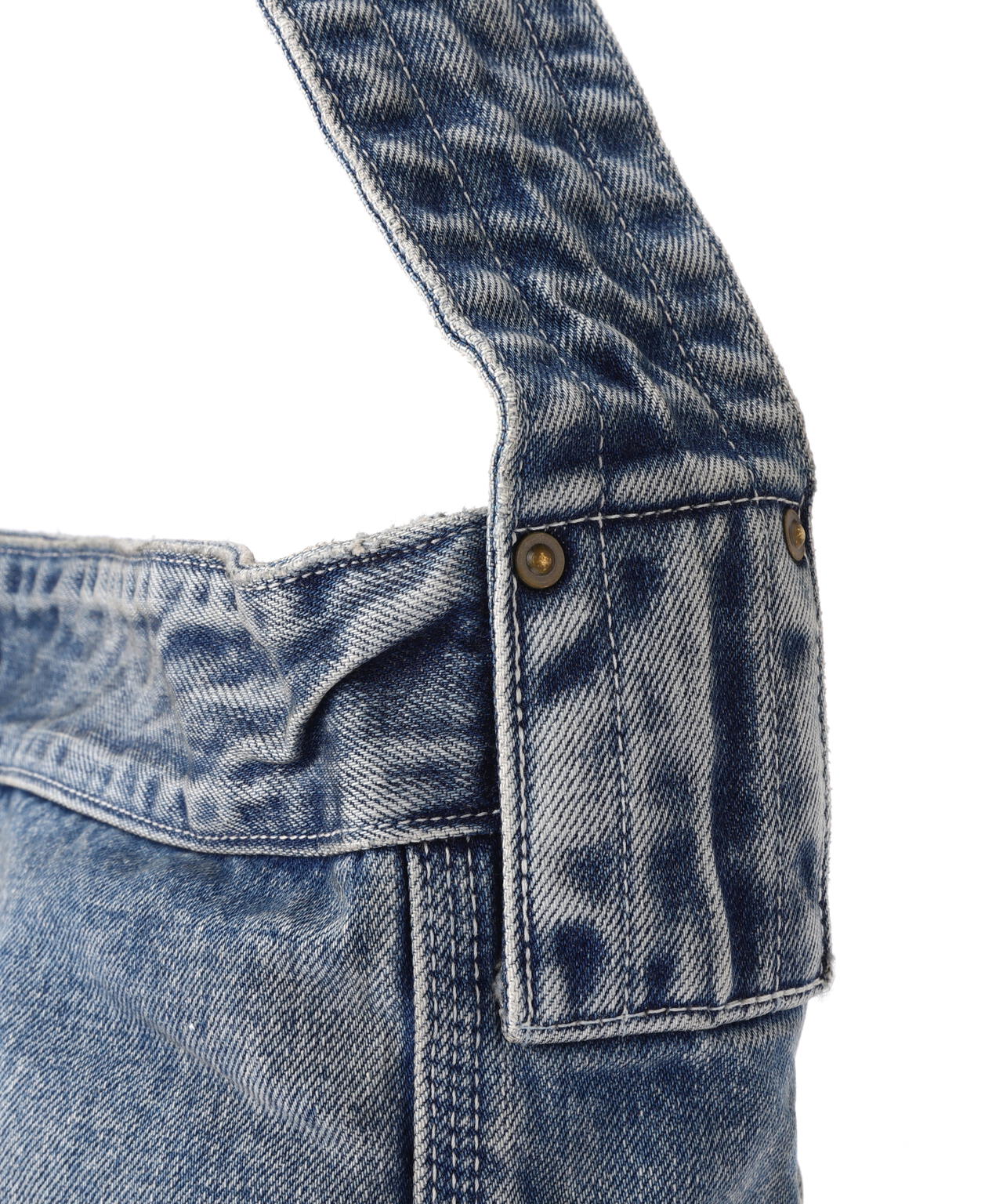 《AVIREX｜MOANDMO CLOTHING》DENIM POSTMAN BAG