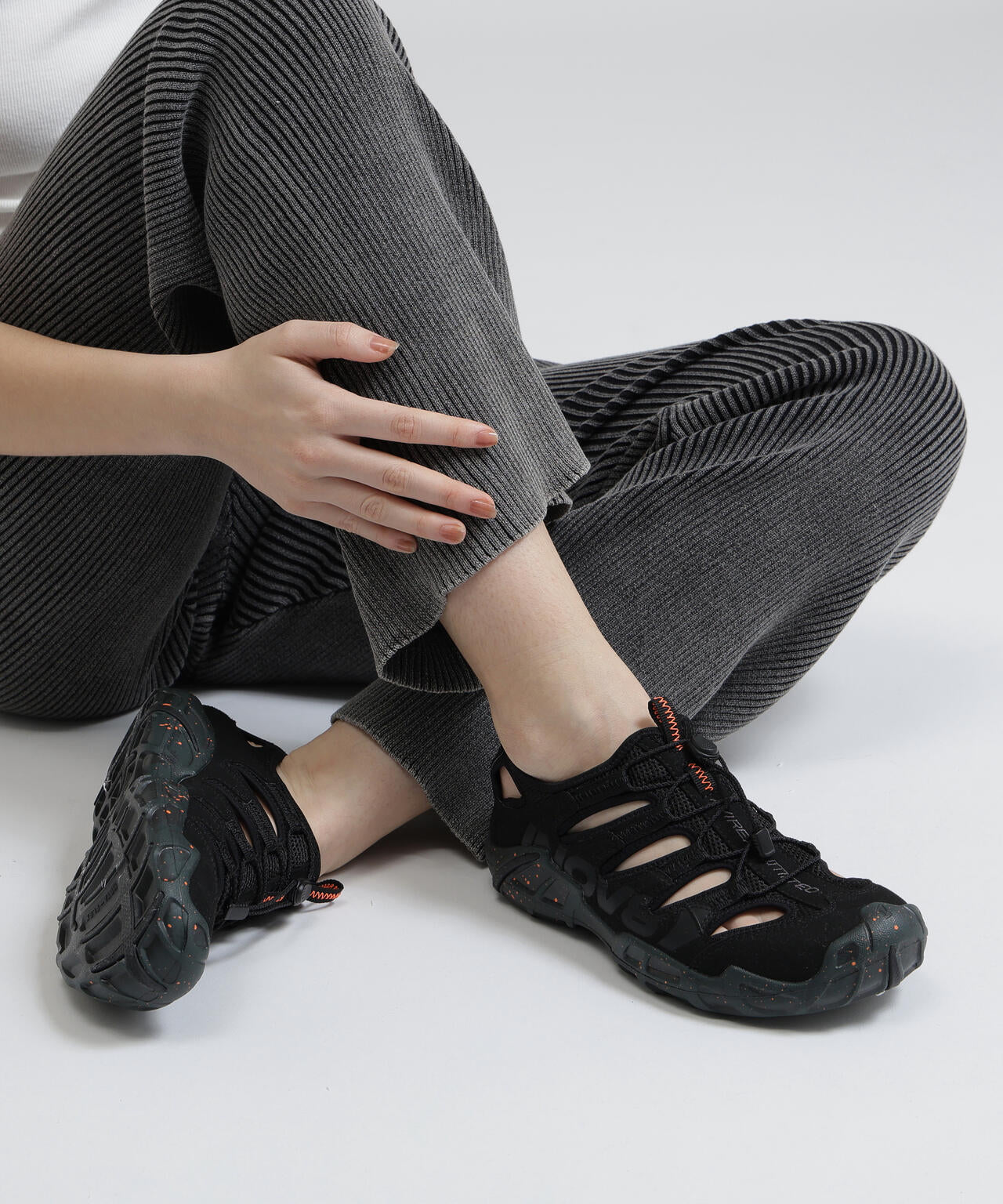 《AVIREX × INOV8》LADIE’S SANDAL / レコライト 190 UNI