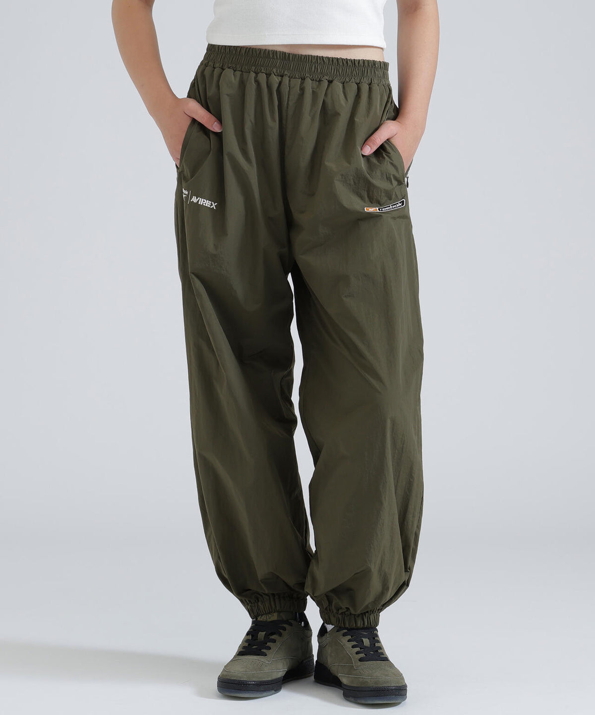 《AVIREX × Reebok》TRAINING PANTS ”MODERN SAGE COLLECTION”