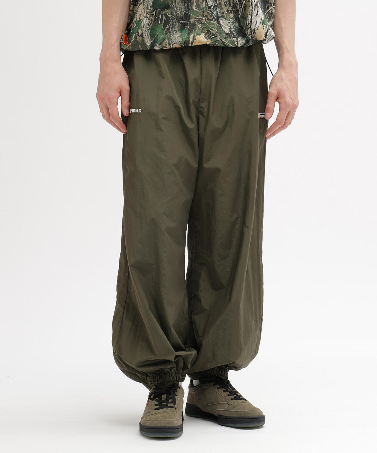 《AVIREX × Reebok》TRAINING PANTS ”MODERN SAGE COLLECTION”