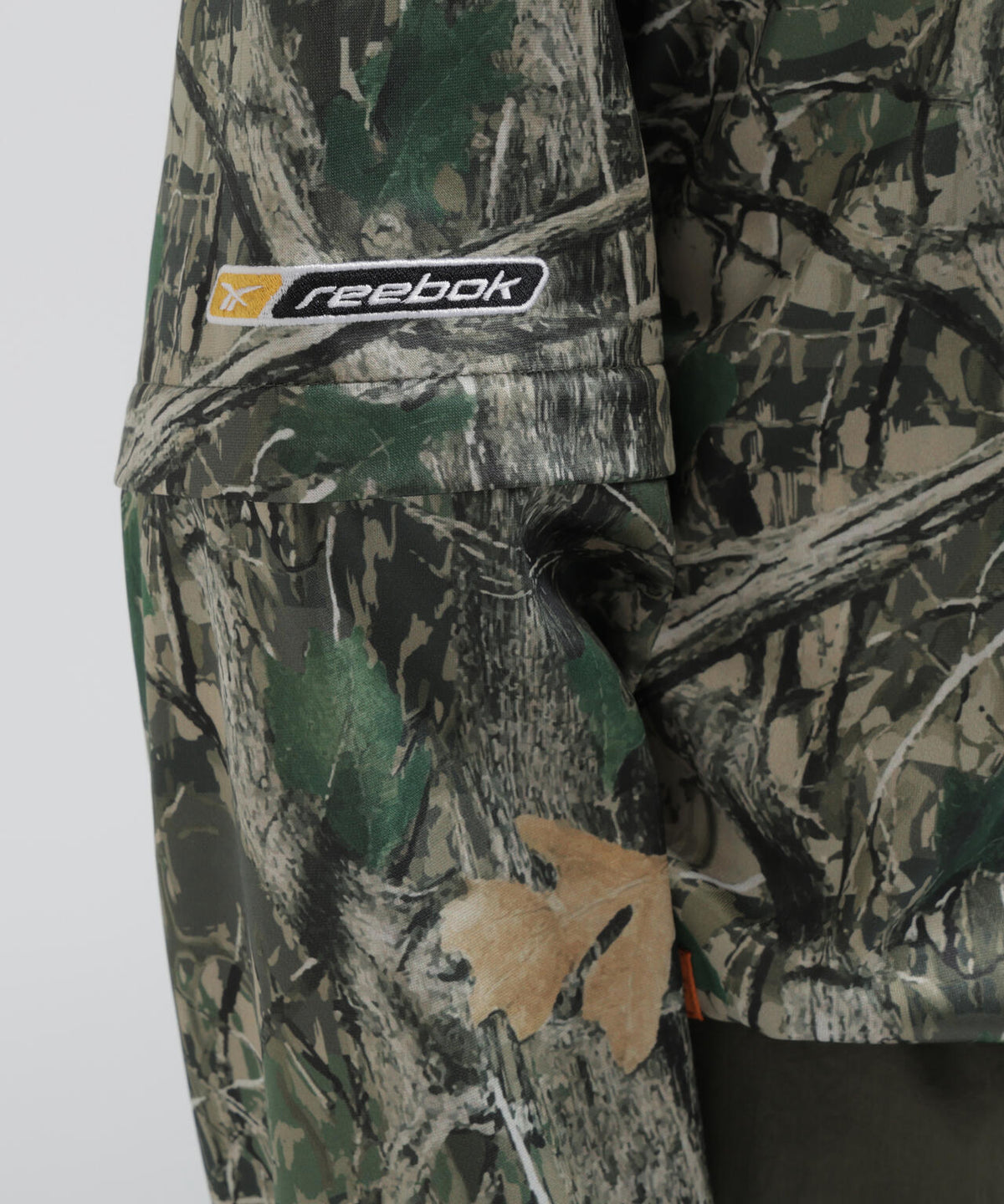 《AVIREX × Reebok》DETACHABLE JERSEY PULLOVER ”MODERN SAGE COLLECTION”