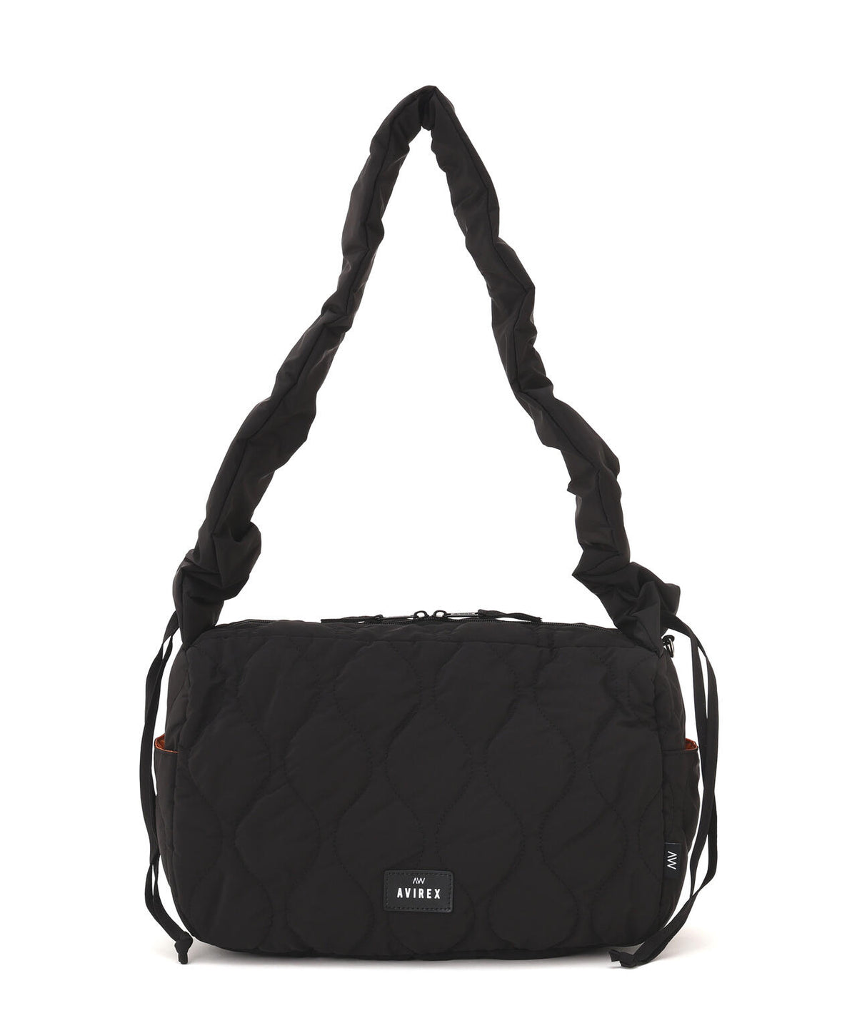《直営店限定》QUILTING RUCHED SHOULDER STRAP BAG